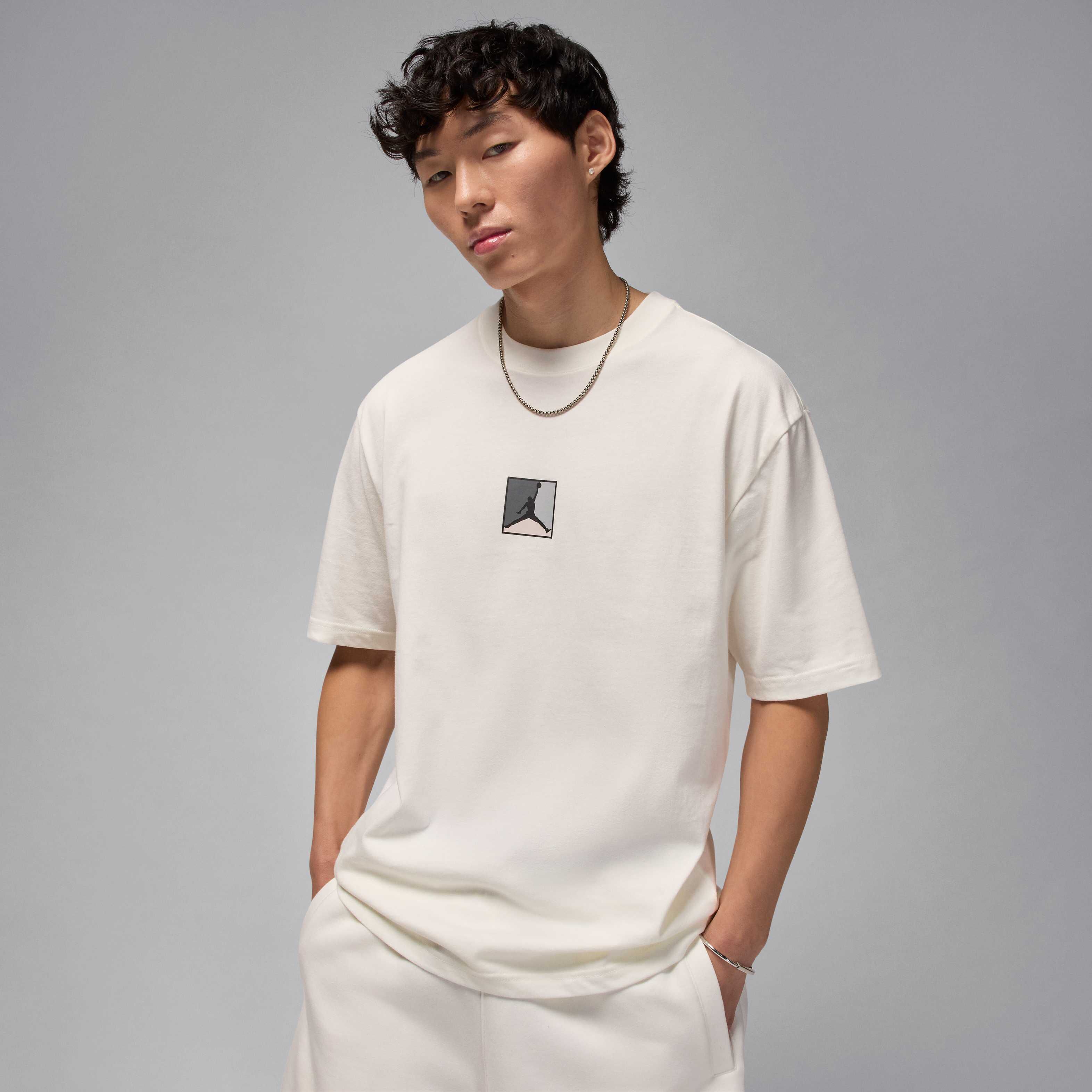 ★Nike★ Jordan Brooklyn T-Shirt M Black Sail HQ8925010 HQ89 Buy Jordan Brooklyn Men's T-Shirt - Sail | Nike Saudi Official
