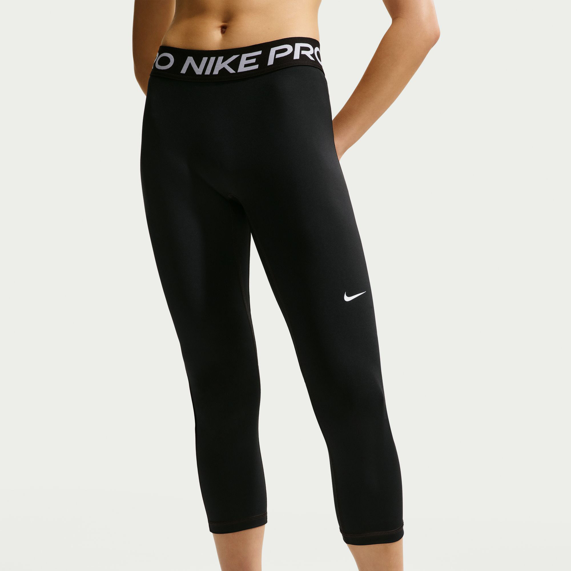 Nike Pro image number 2