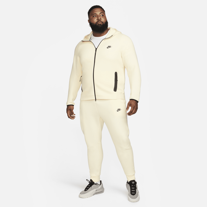 All white nike tech sweatsuit sales