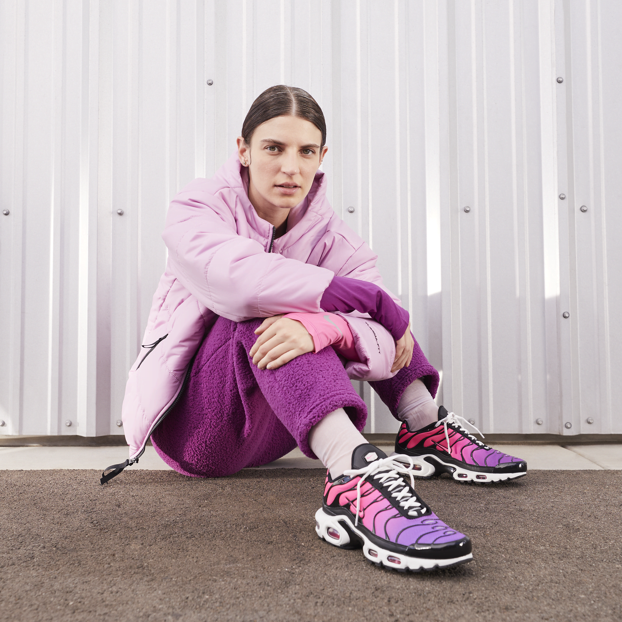 Pink and purple air max plus sale