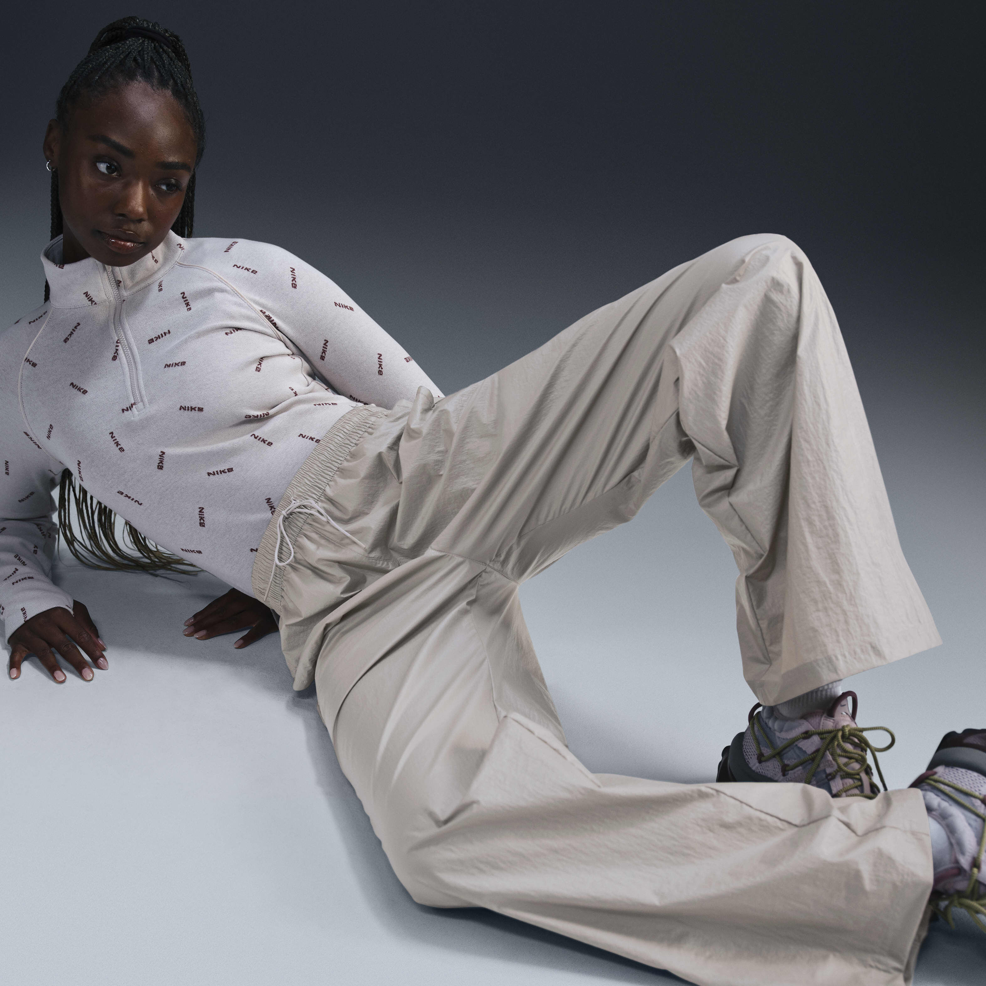 Nike Windrunner image number 4