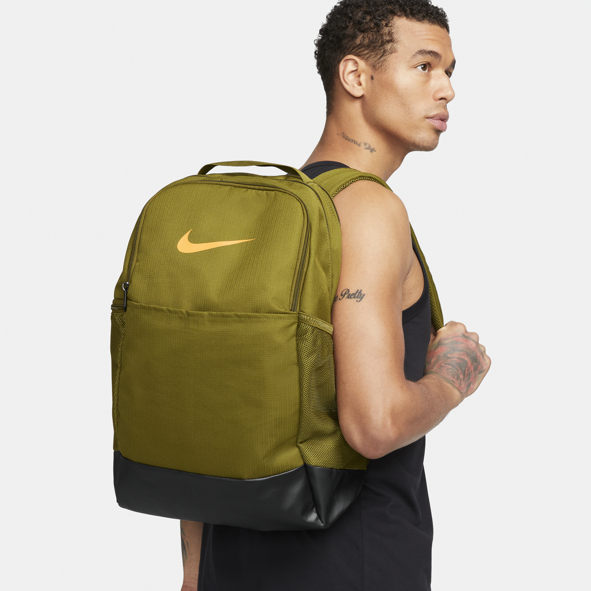 Nike backpacks under 2000 on sale