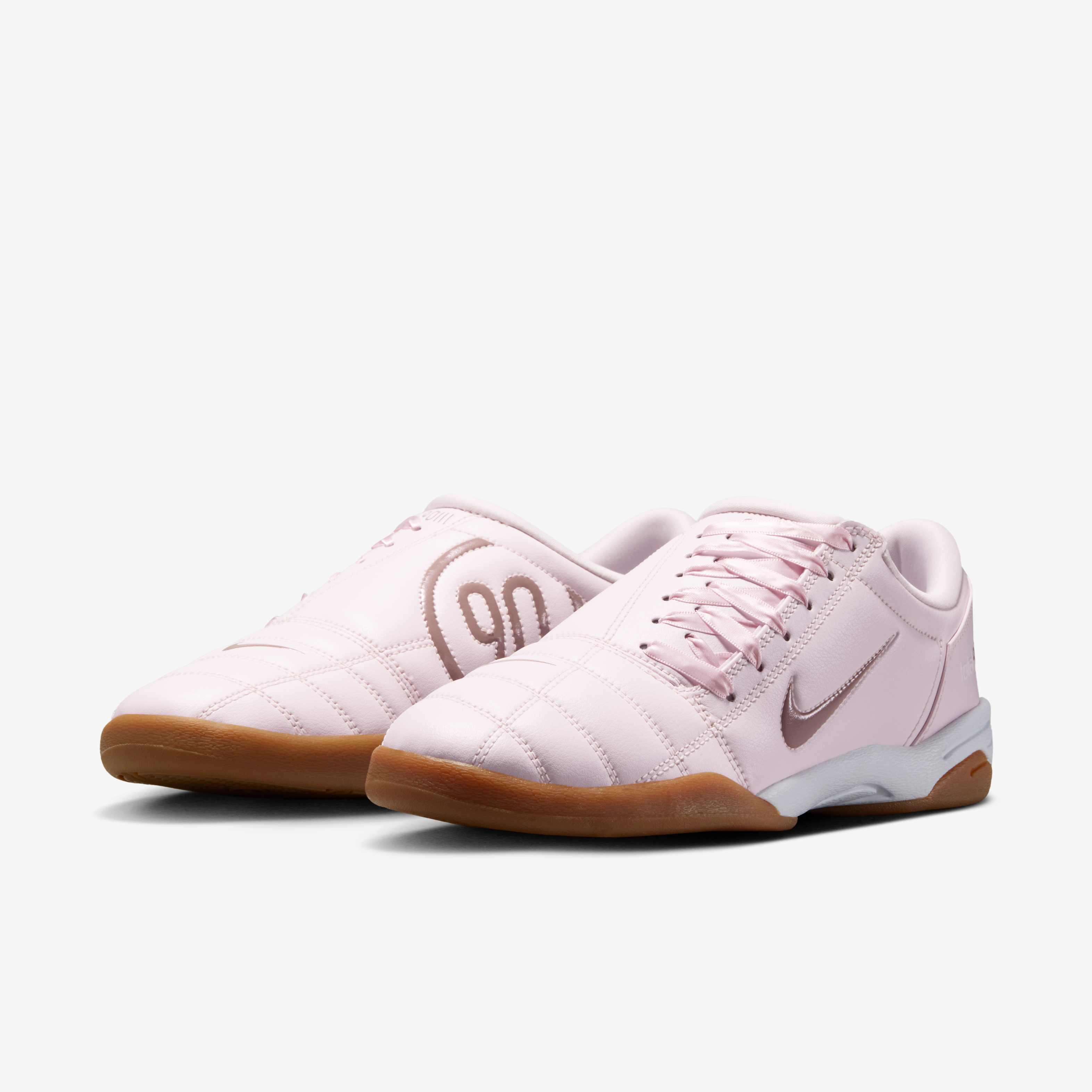 Nike Total90 image number 4