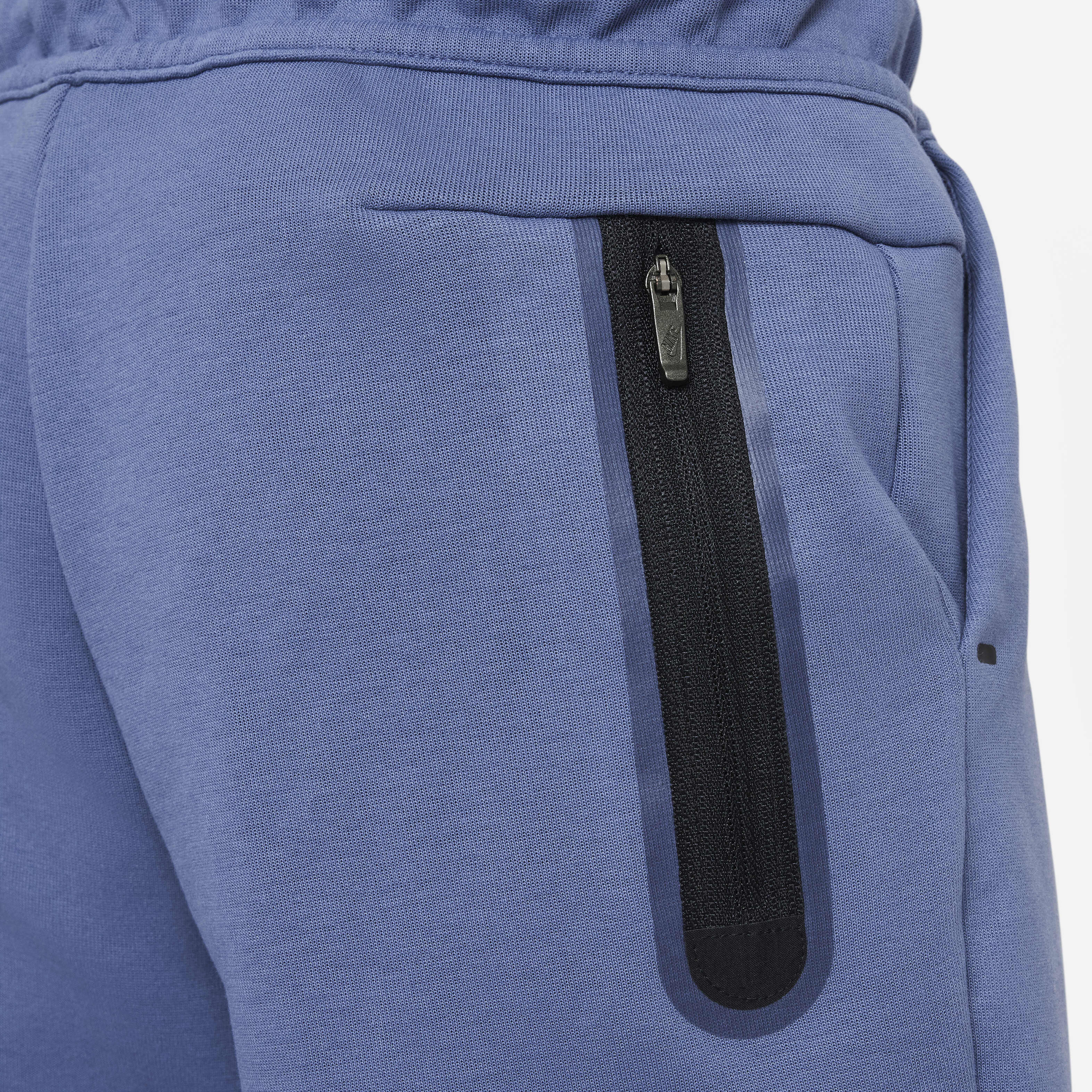 Nike Sportswear Tech Fleece image number 4