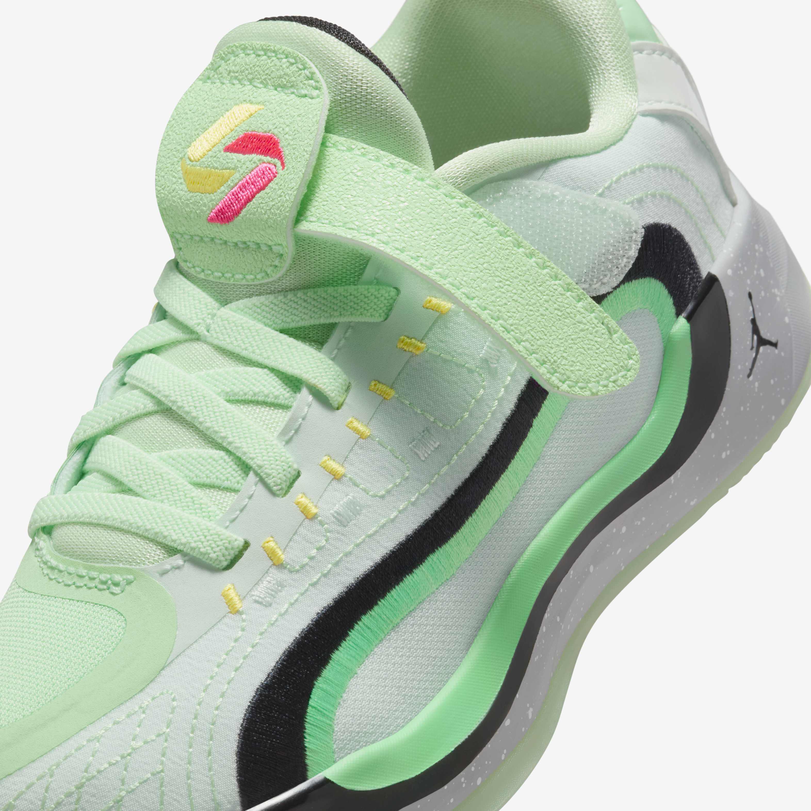 Luka 4 image number 6