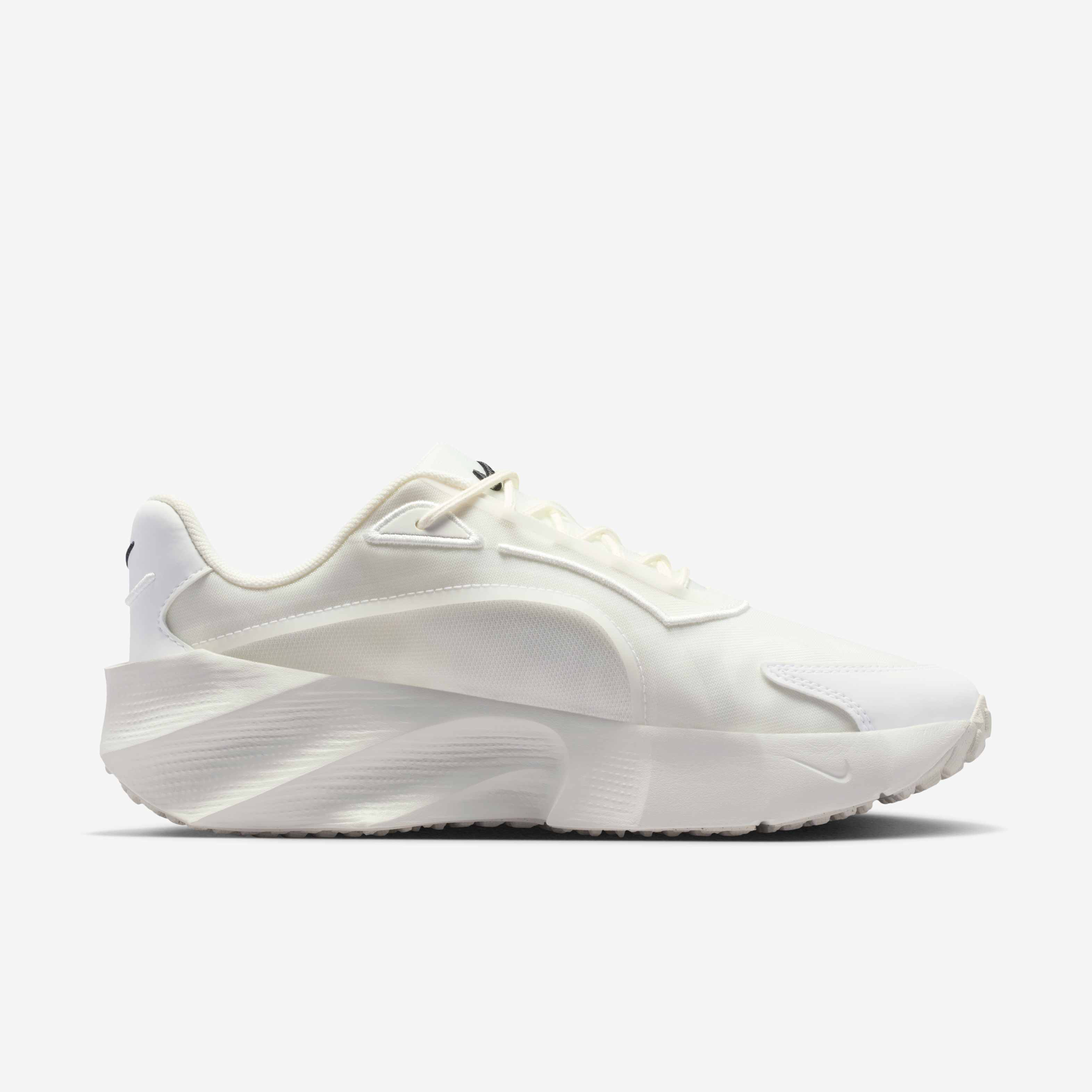 Nike Aura Edge image number 2