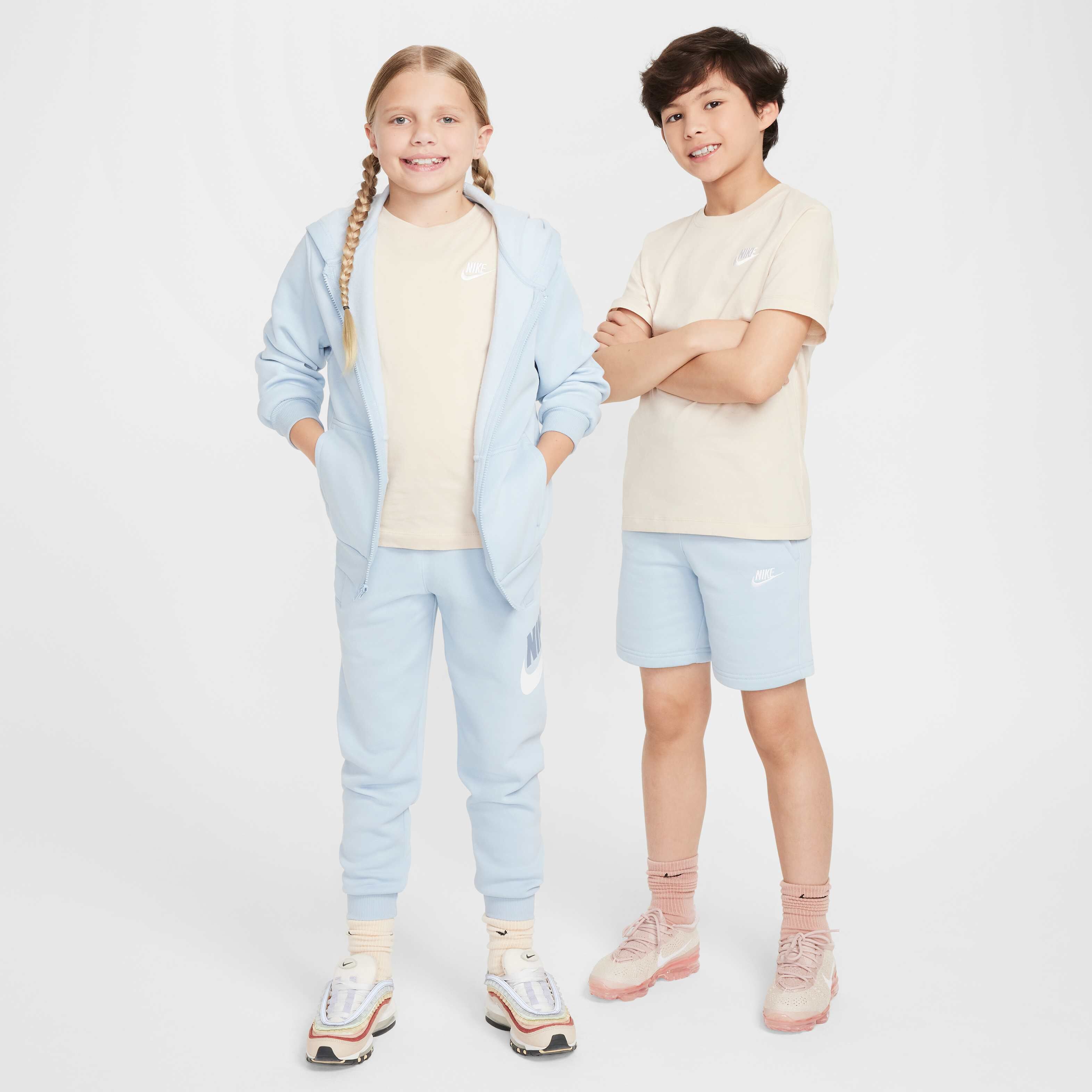 Nike Sportswear image number 3