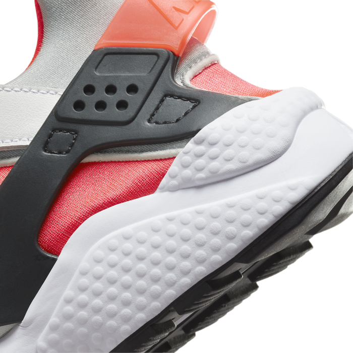 Nike huarache hotsell free mens silver