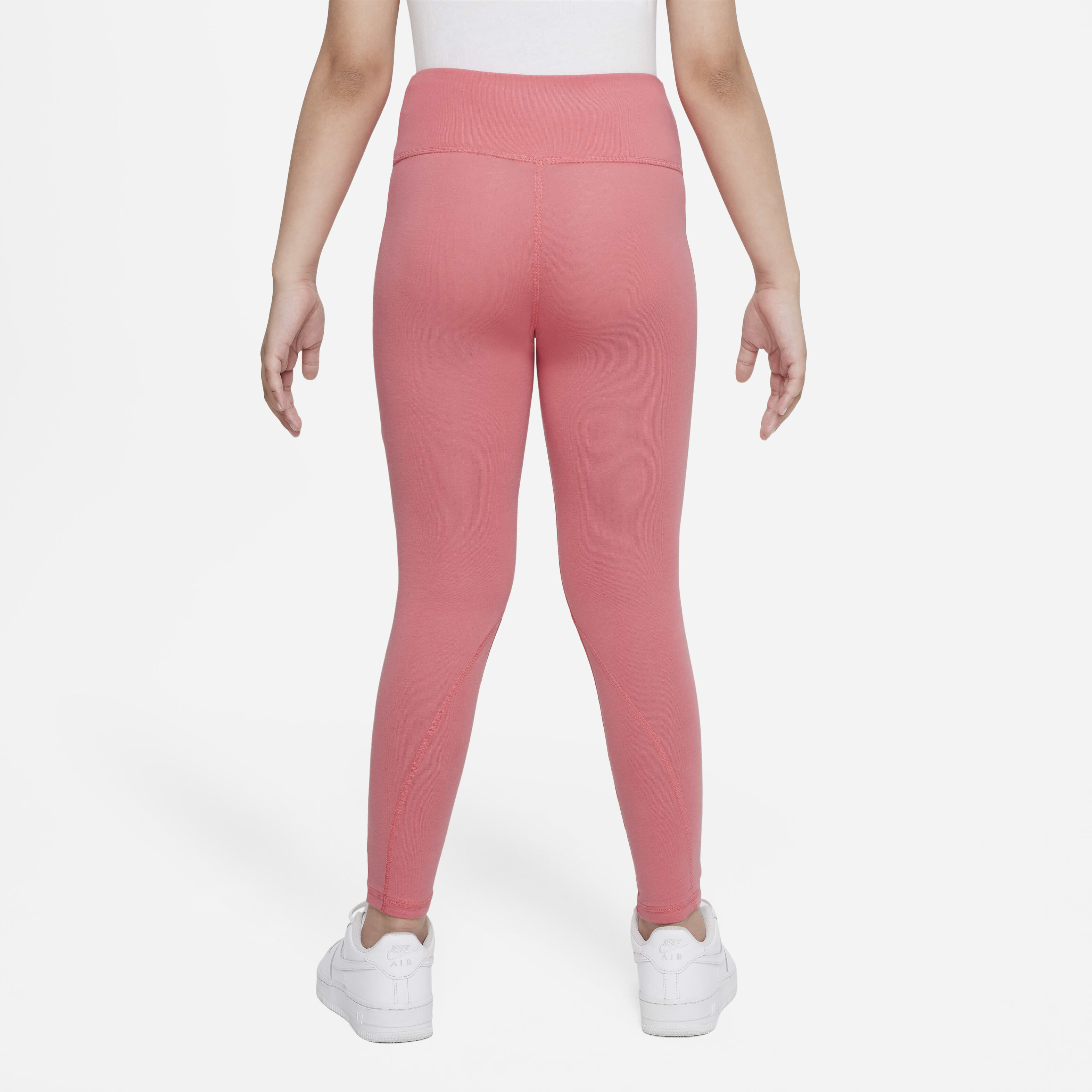 Nike Sportswear Favourites image number 1