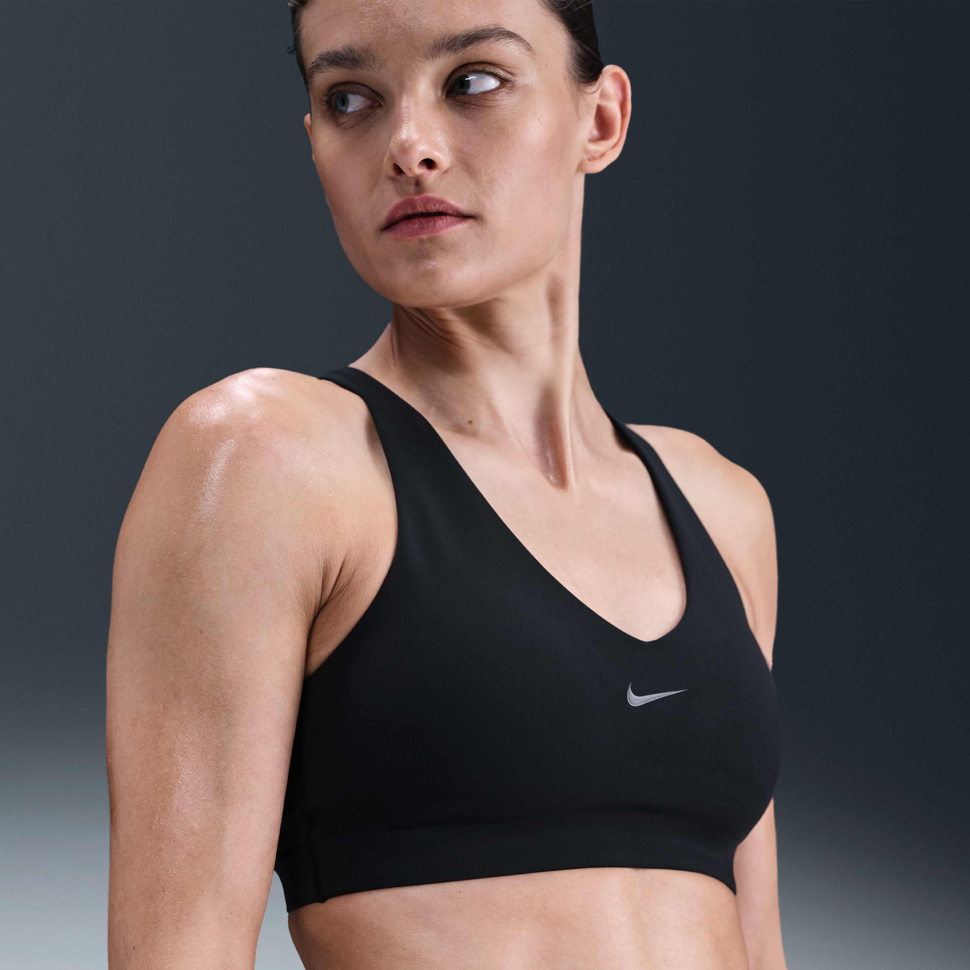 Nike Universa image number 0
