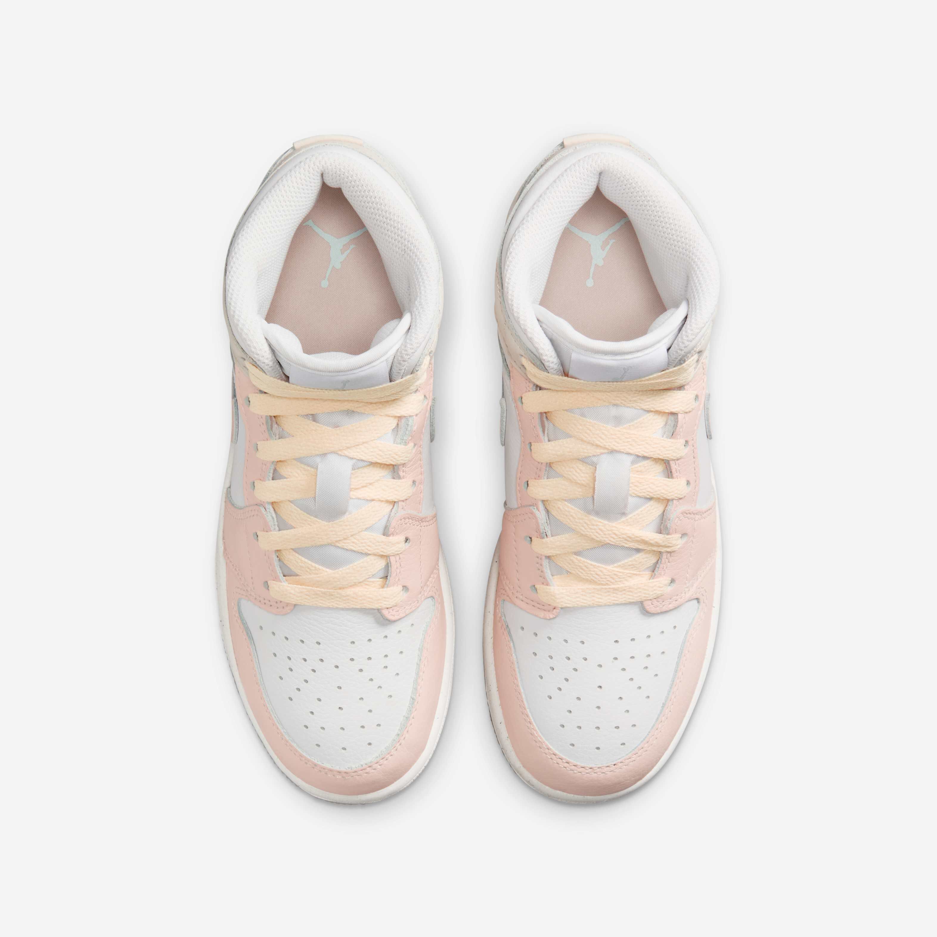 Air Jordan 1 Mid SE image number 3