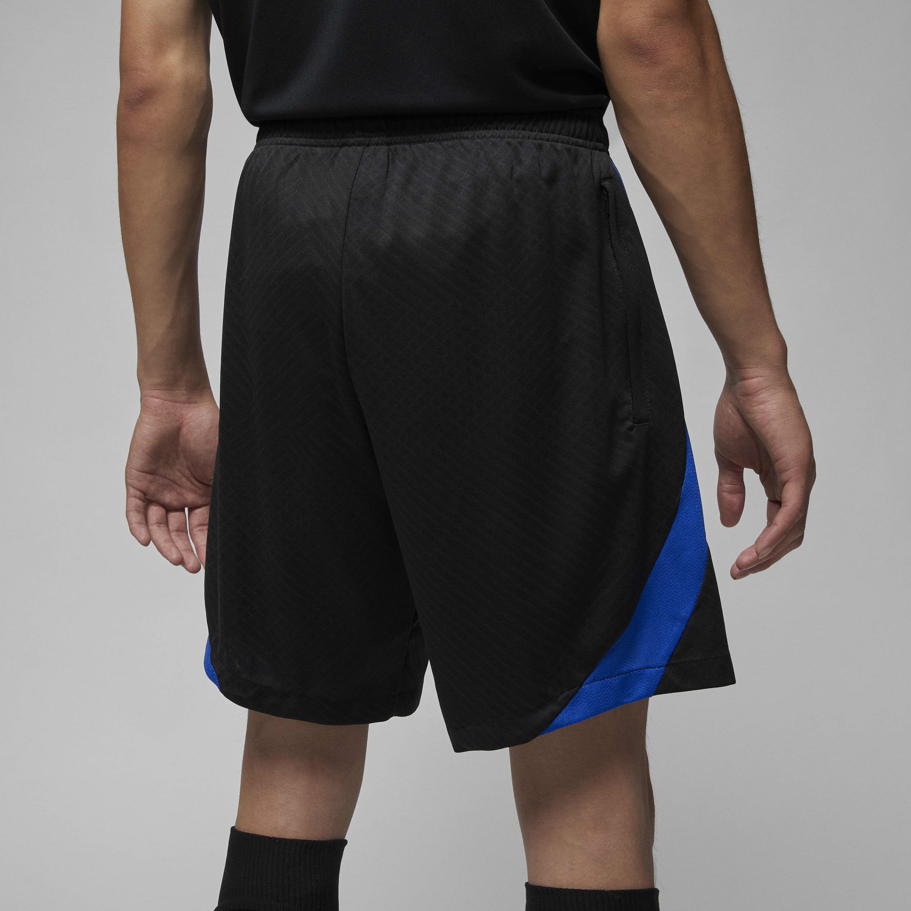 باريس سان جيرمان سترايك الاحتياطي image number 2