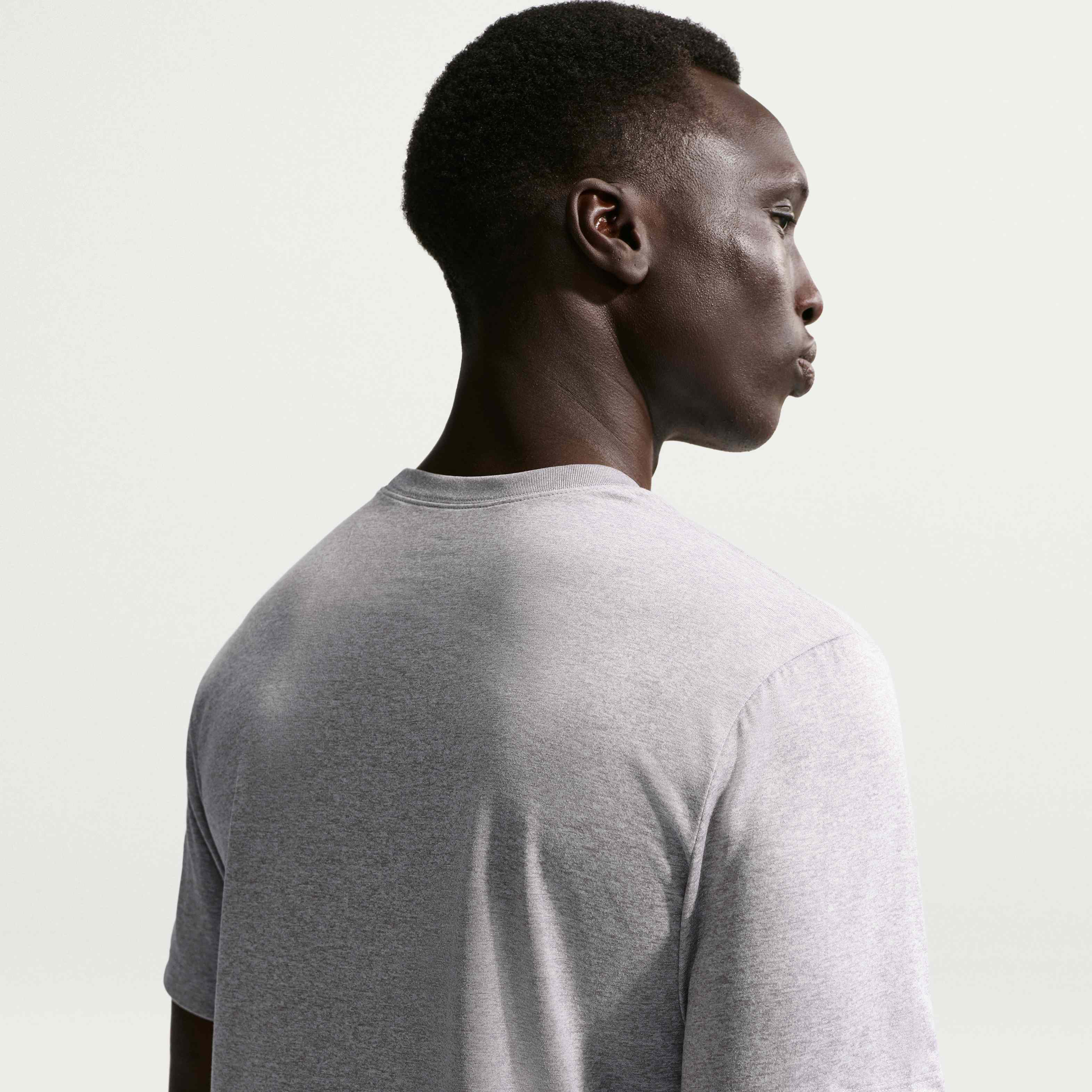 Nike Dri-FIT Legend image number 1