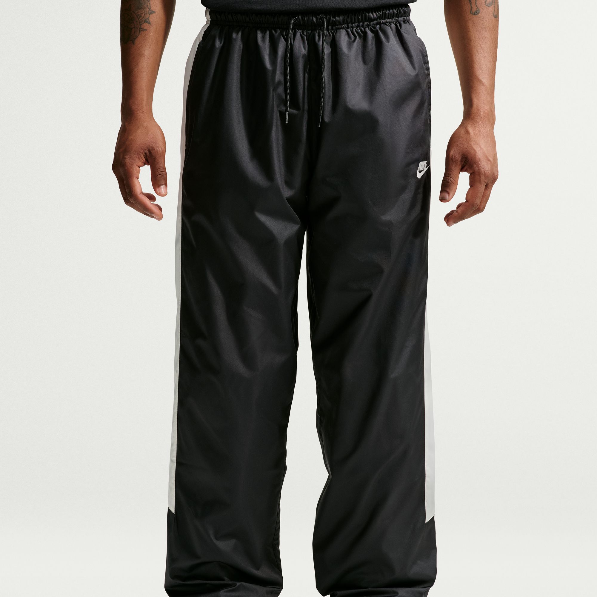 Nike Windrunner image number 2