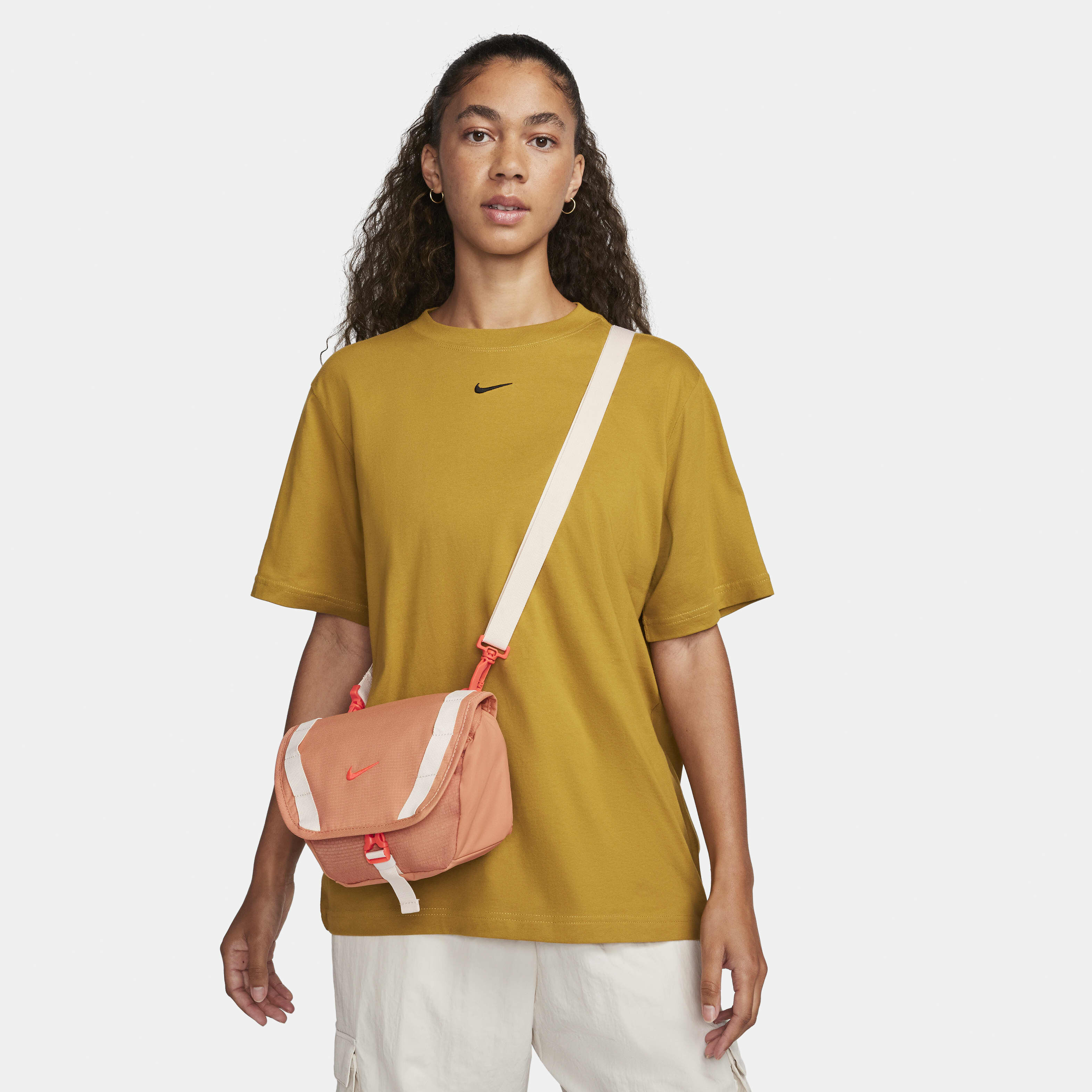 Buy Nike Hike Hip Pack (4L) - Amber Brown/Night Maroon/Bright Crimson |  Nike Saudi Official