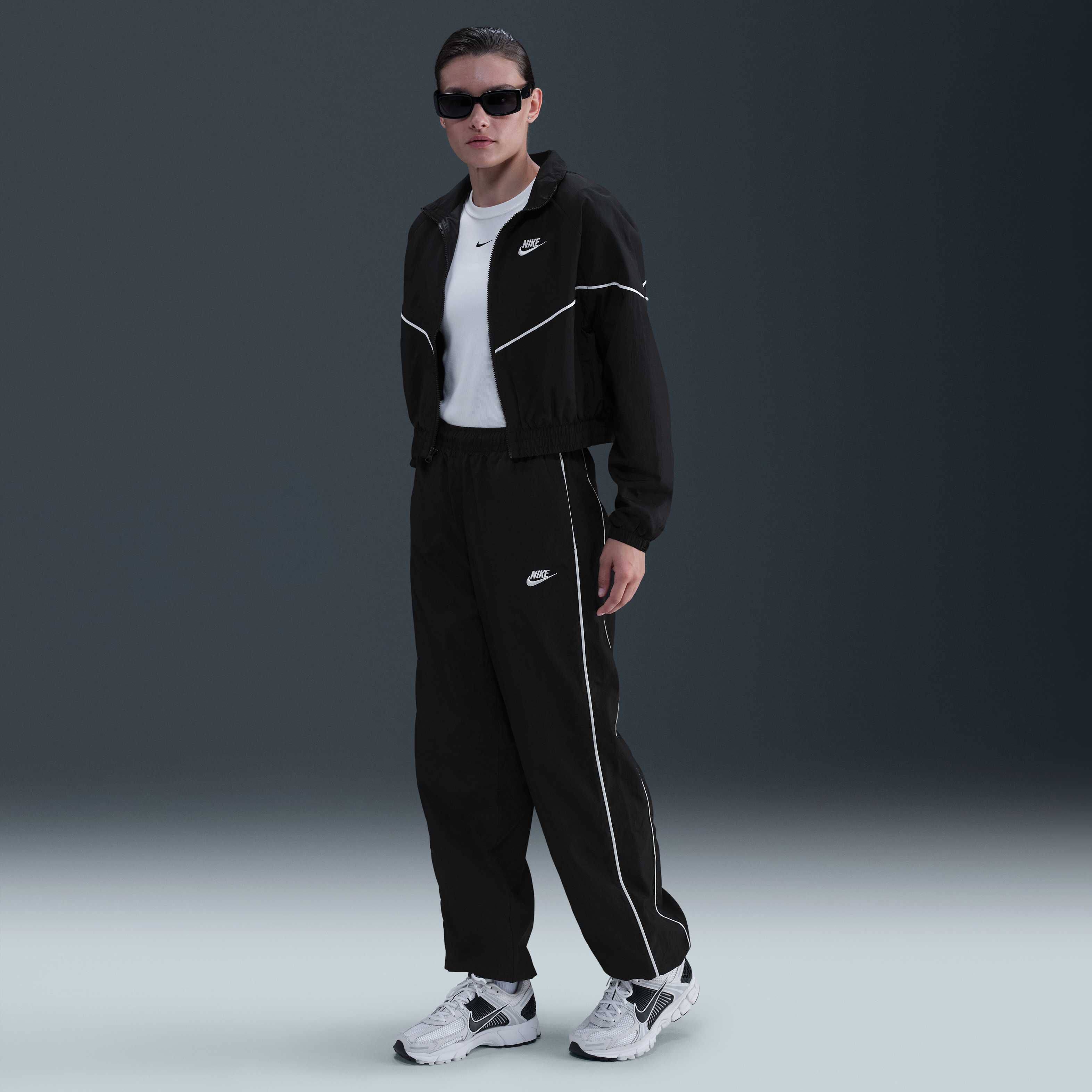 نايكي سبورتسوير ويندرانر image number 0