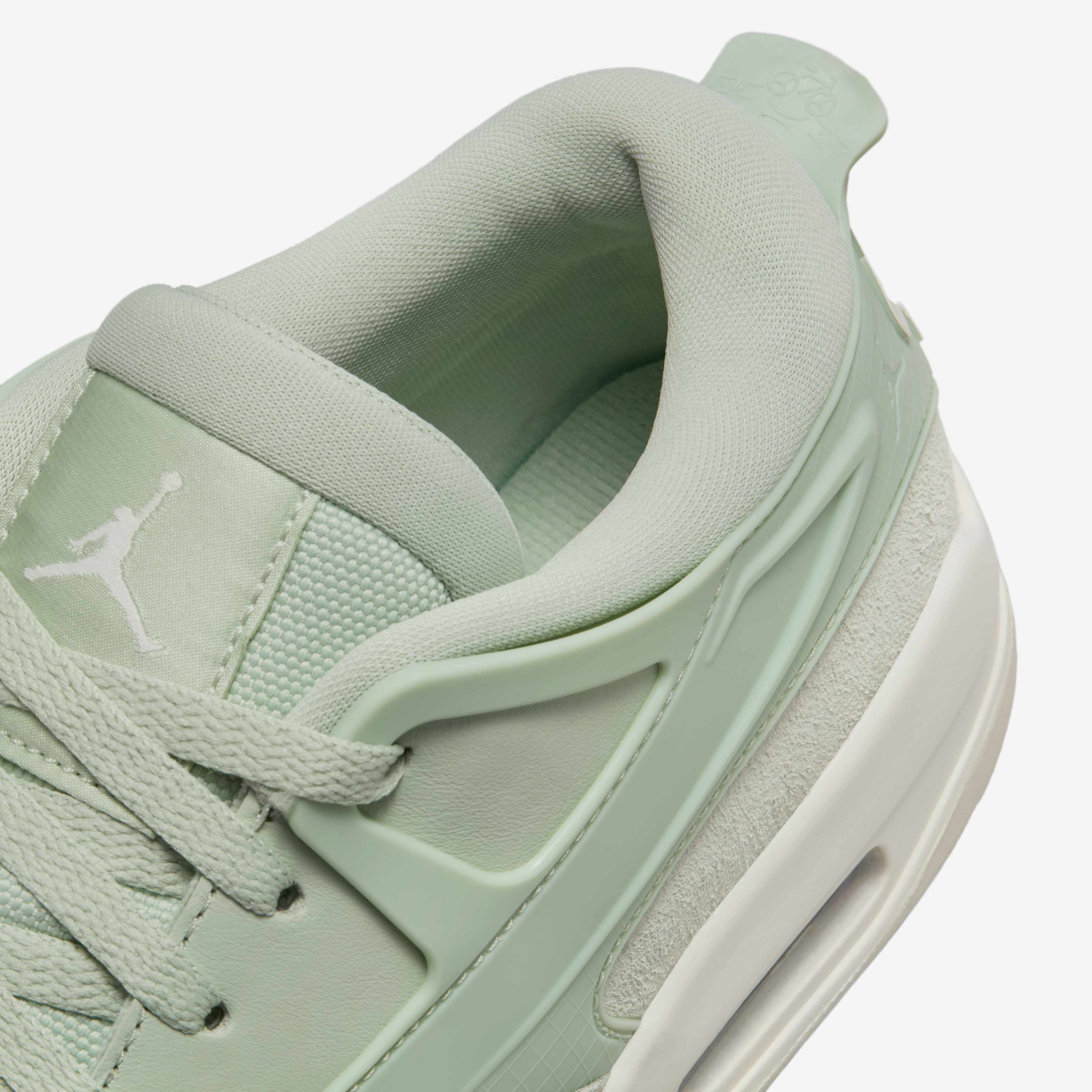 Air Jordan 4 RM image number 8