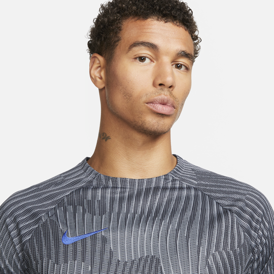 Nike dri fit hot sale medalist long sleeve