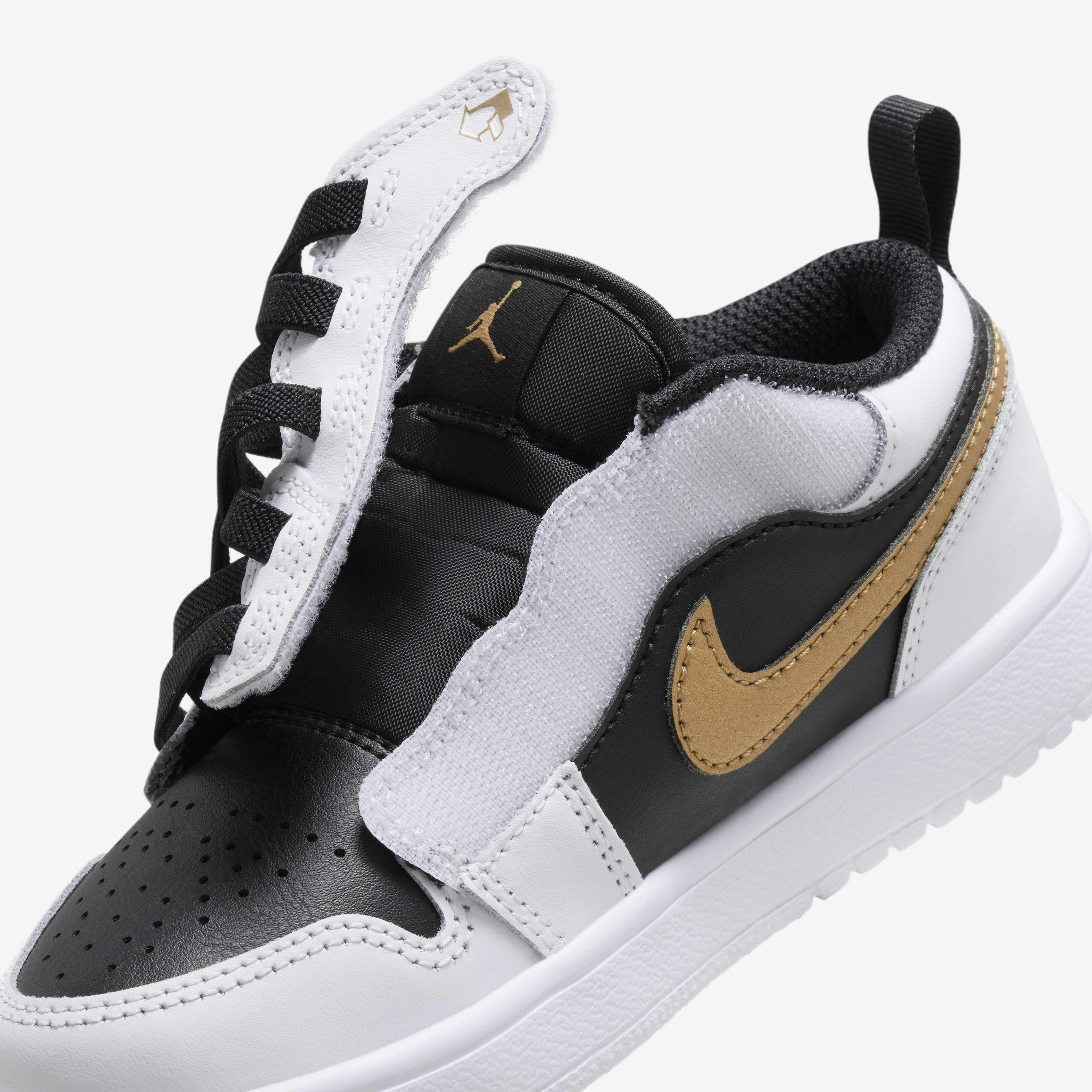 جوردن 1 لو الت image number 8