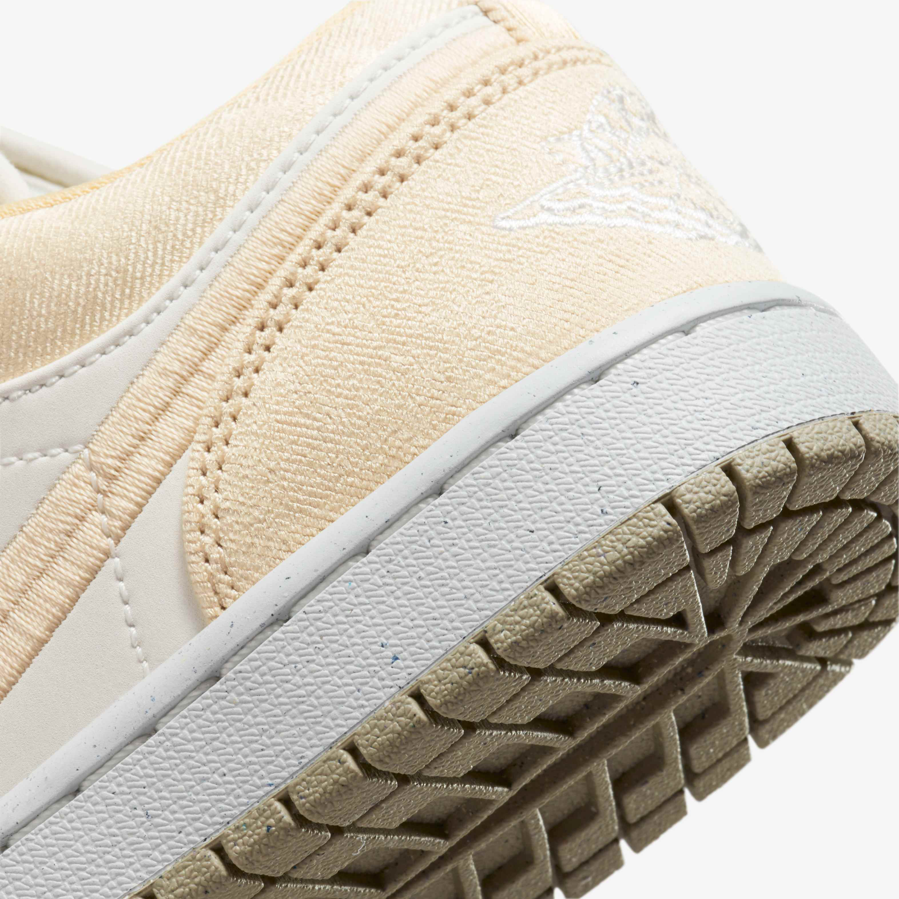 اير جوردن 1 لو SE image number 7