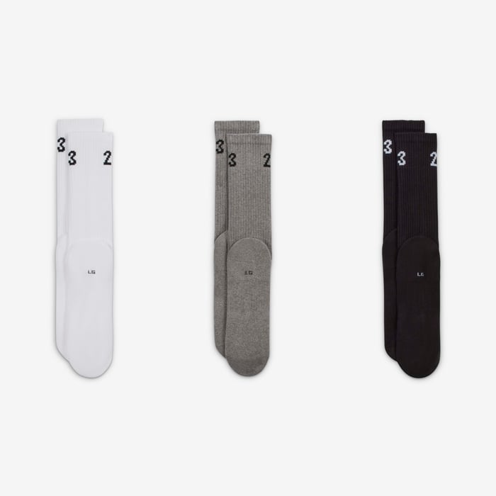 Jordan Essentials image number 2 Jordan Essentials image number 2