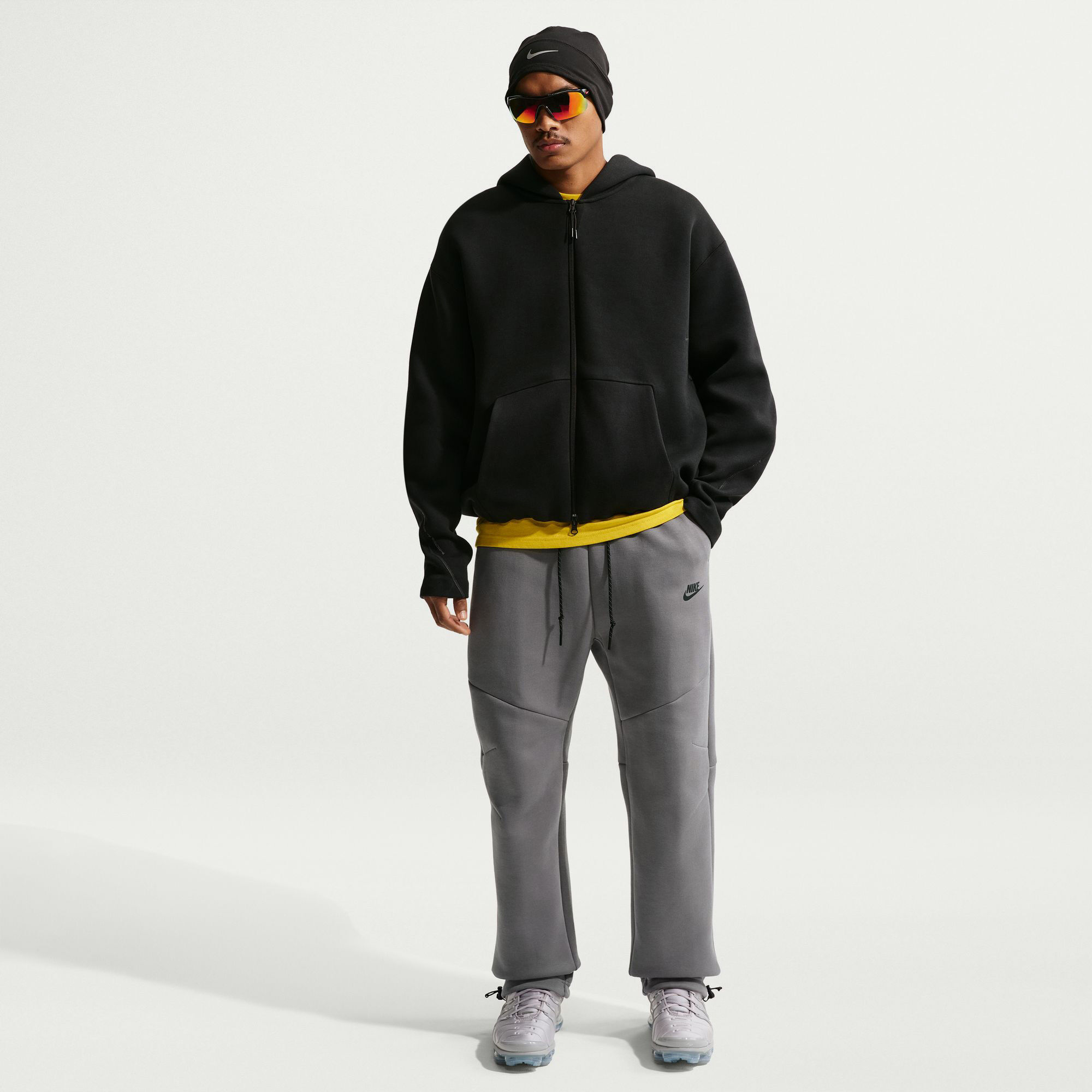 نايكي تك image number 2