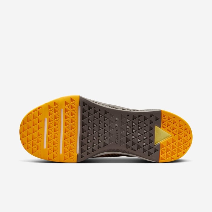 نايكي ميتكون 10 AMP image number 1 نايكي ميتكون 10 AMP image number 1