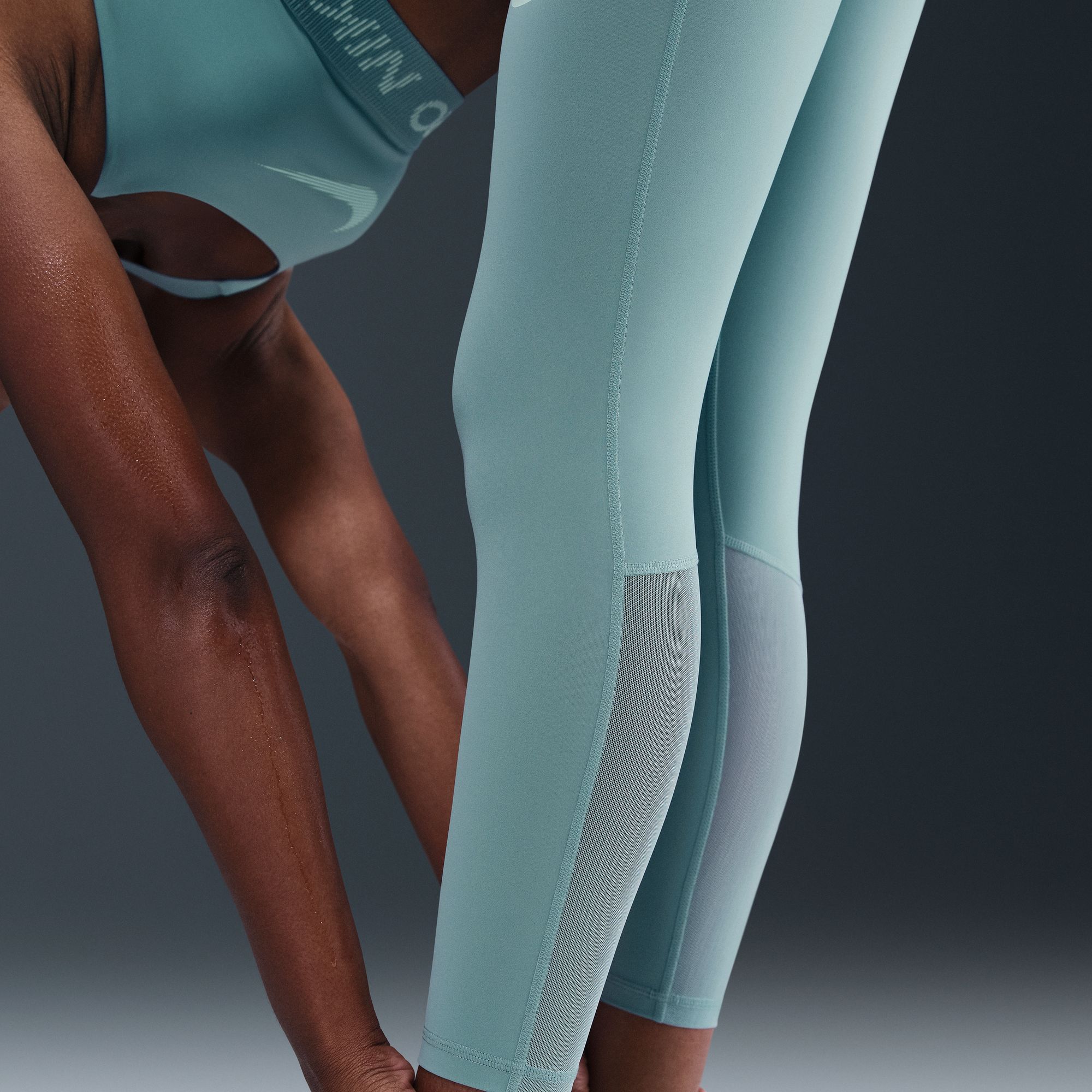 Nike Pro image number 8