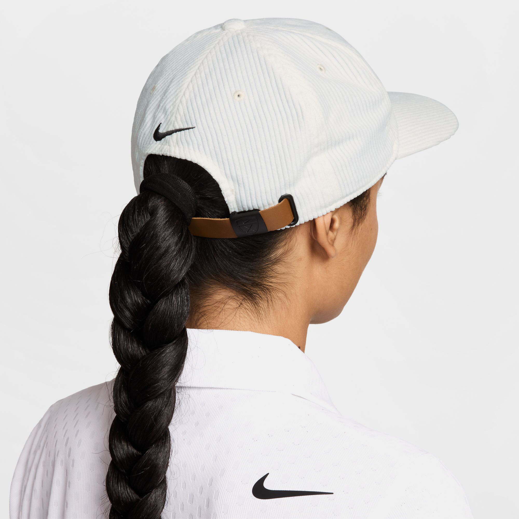 Nike Pro image number 1