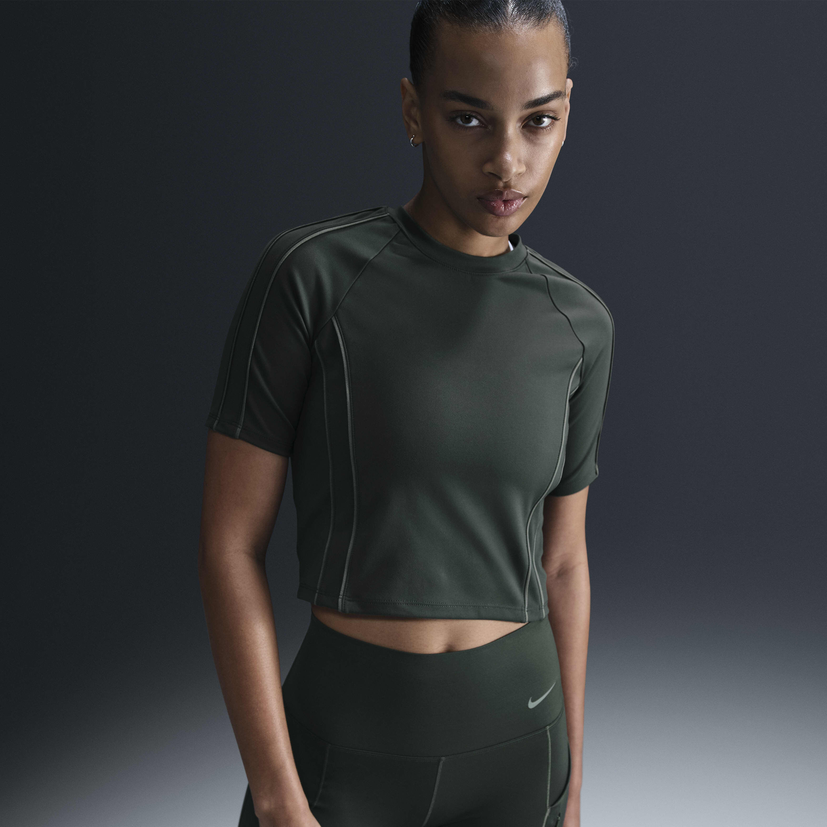 نايكي ون فيتد image number 0