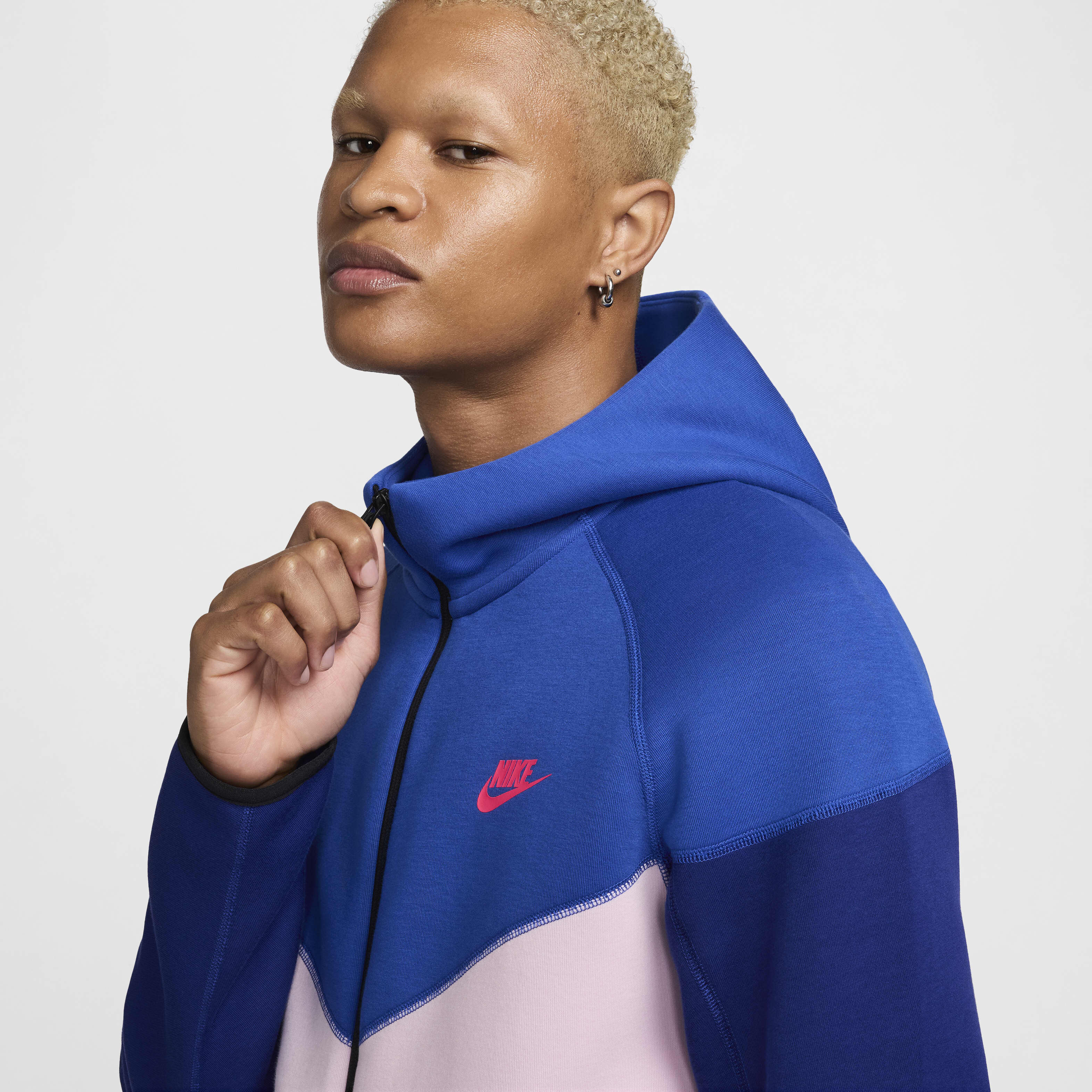 نايكي سبورتسوير تك فليس ويندرانر image number 2