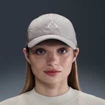 Nike Dri-FIT Club