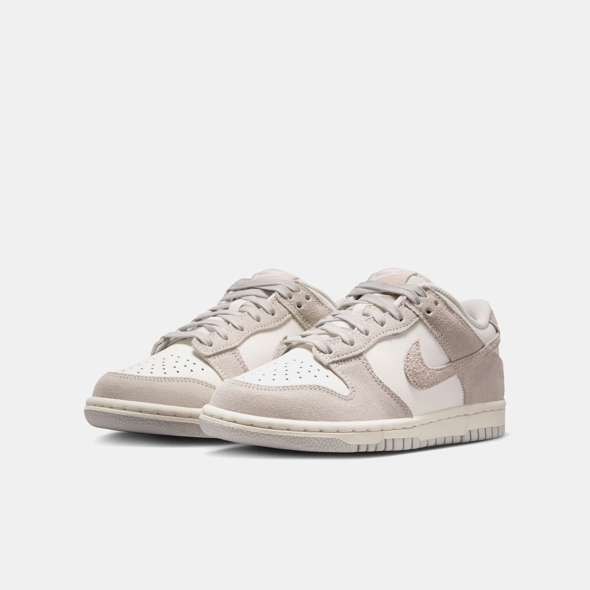 Nike Dunk Low SE image number 2