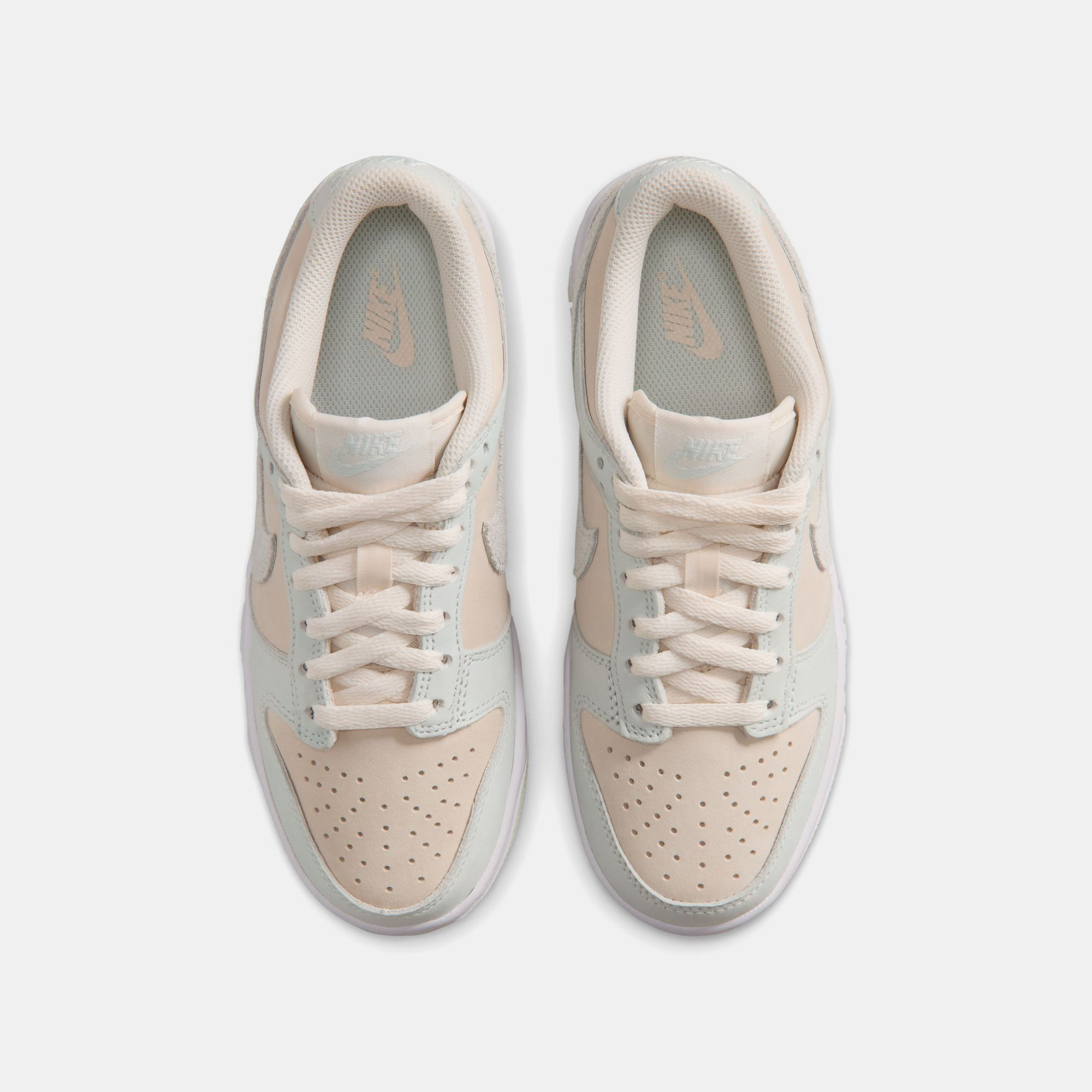 نايكي دانك لو سويدي image number 3