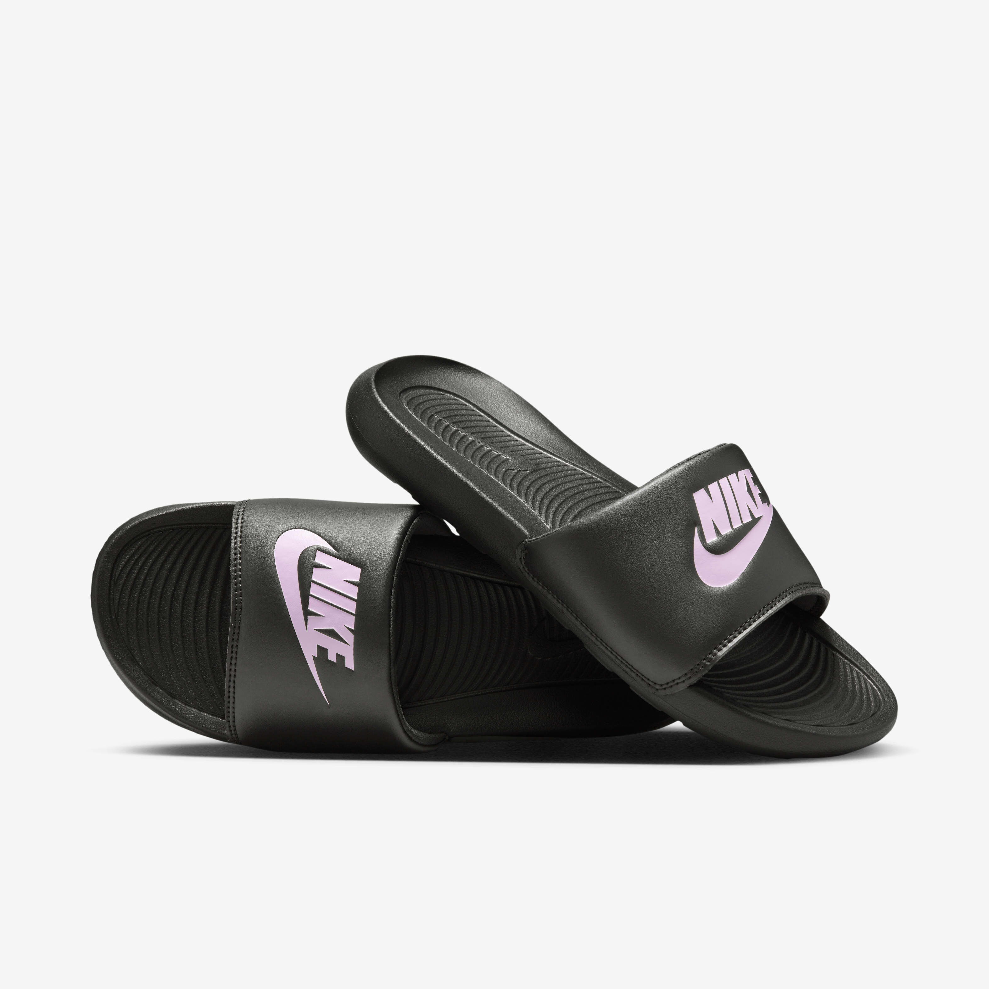 Nike flip flops pink and black new arrivals