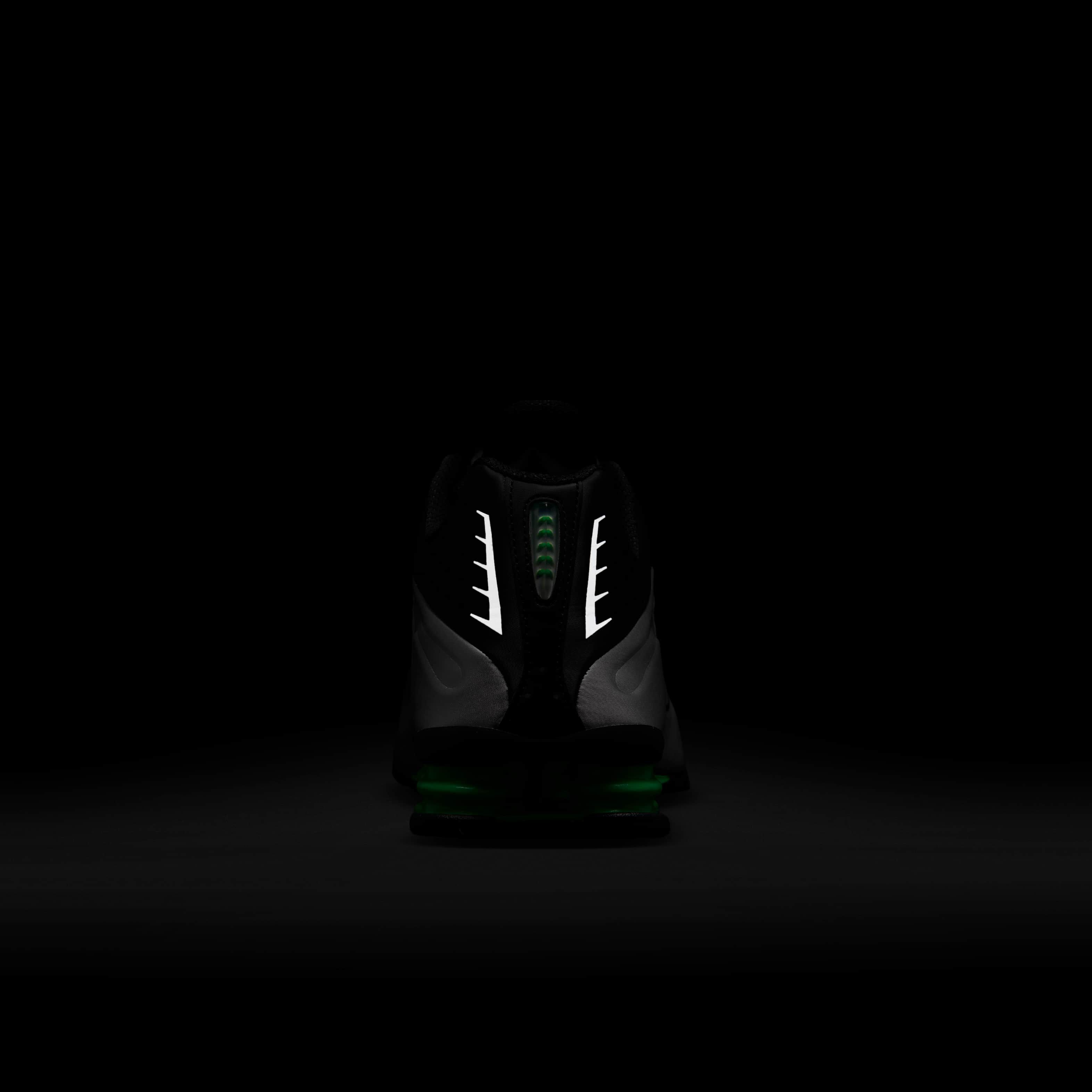 Nike Shox R4 image number 9