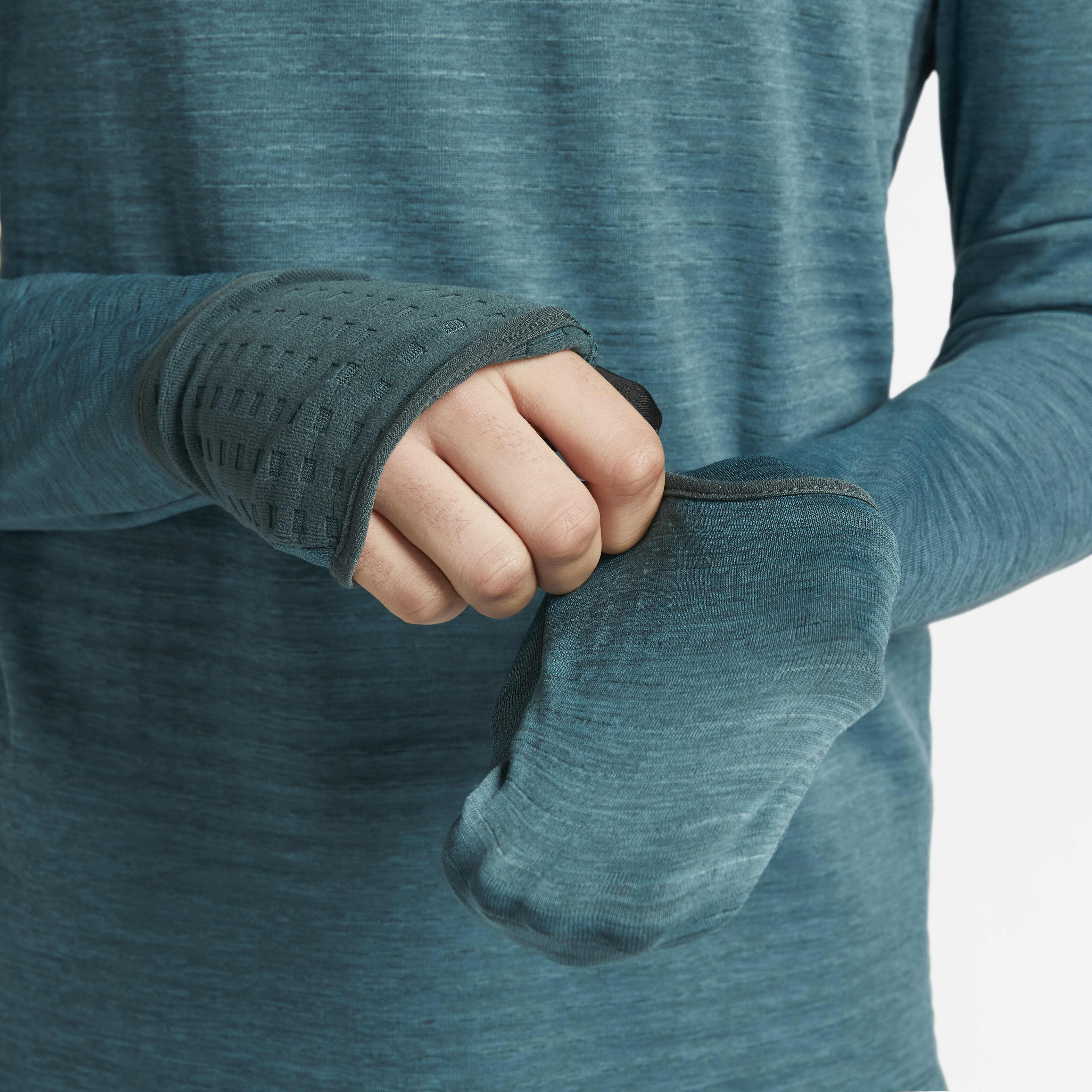 نايكي ثيرما-فت ريبل image number 4