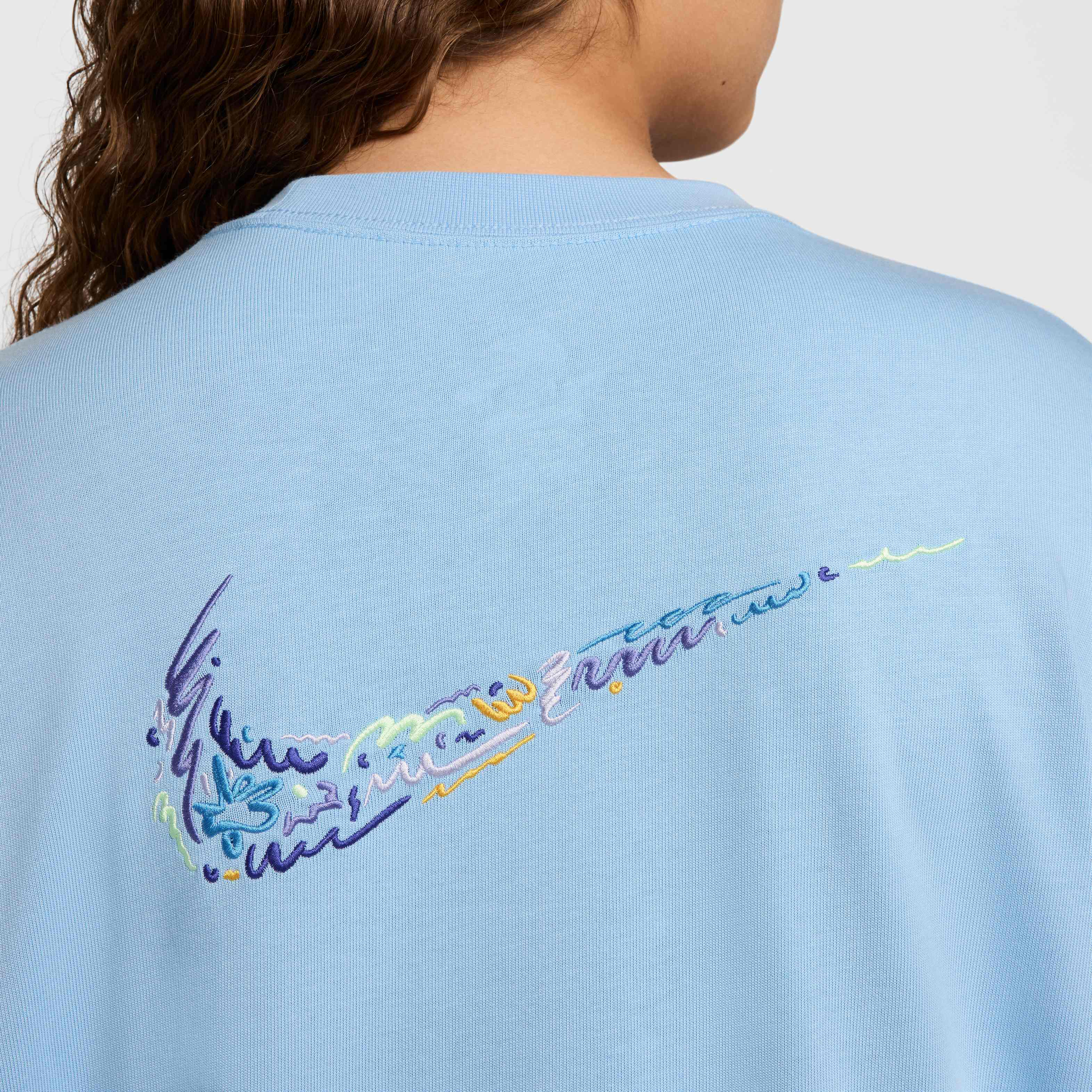 نايكي سبورتسوير image number 4