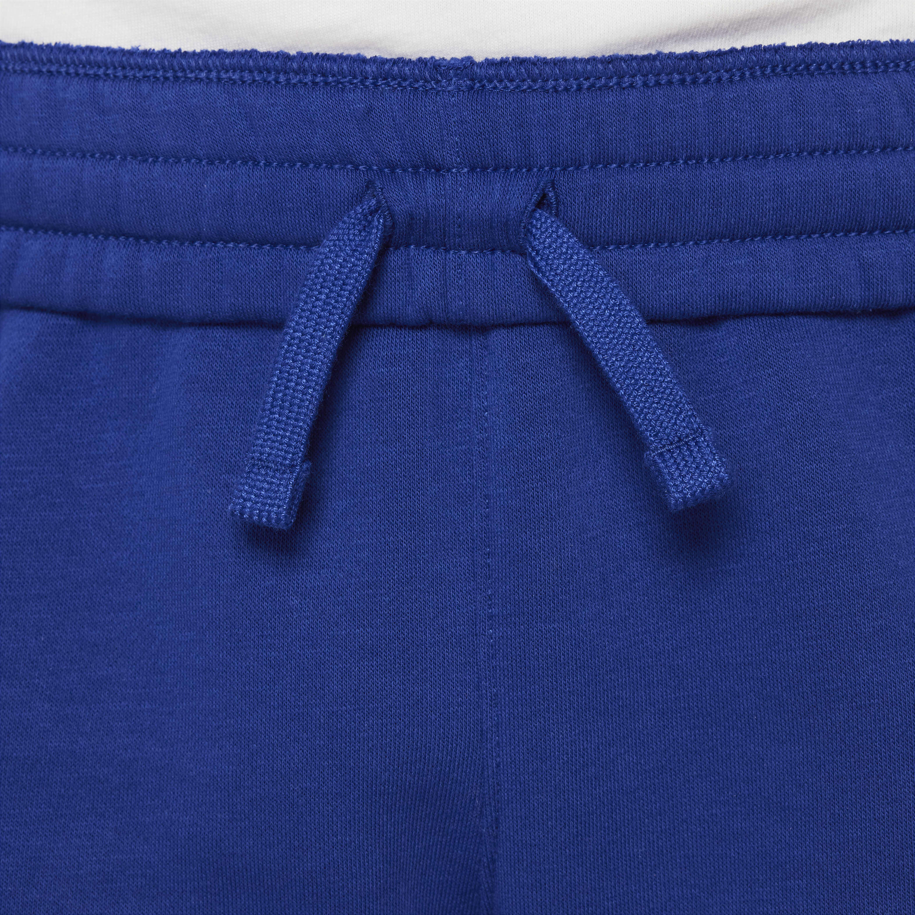 Nike Sportswear Standard Issue image number 3