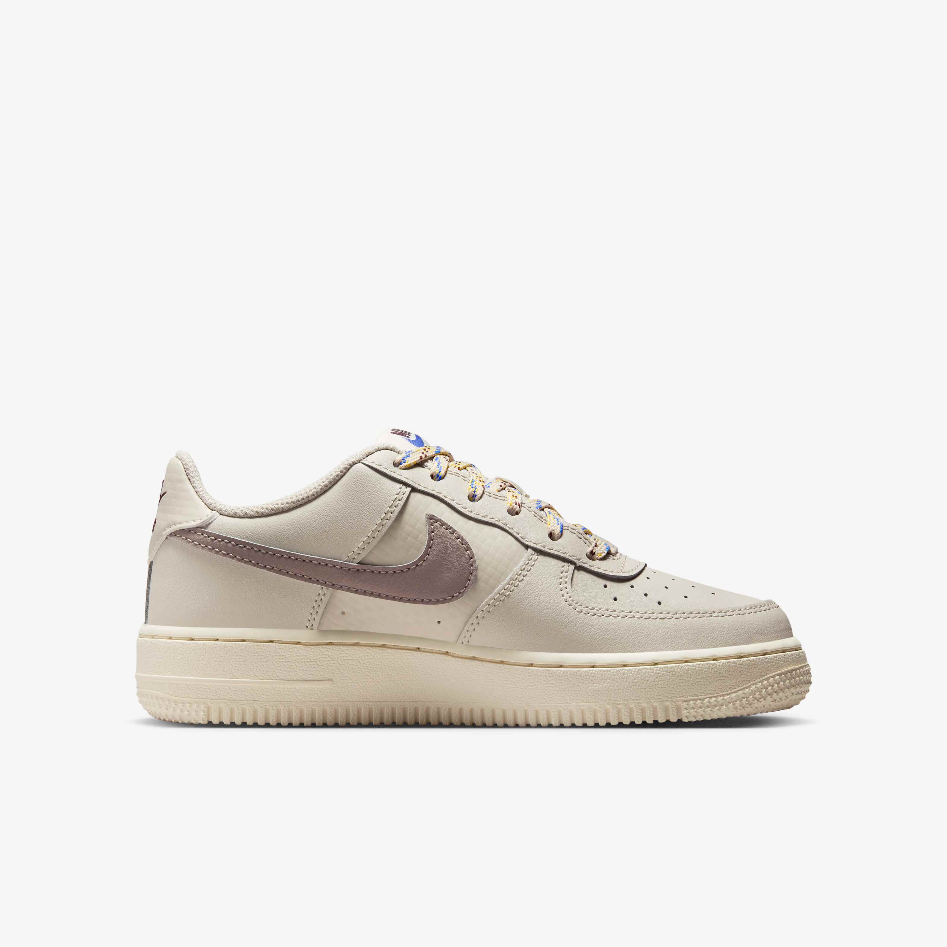 Nike Air Force 1 LV8 1 image number 2