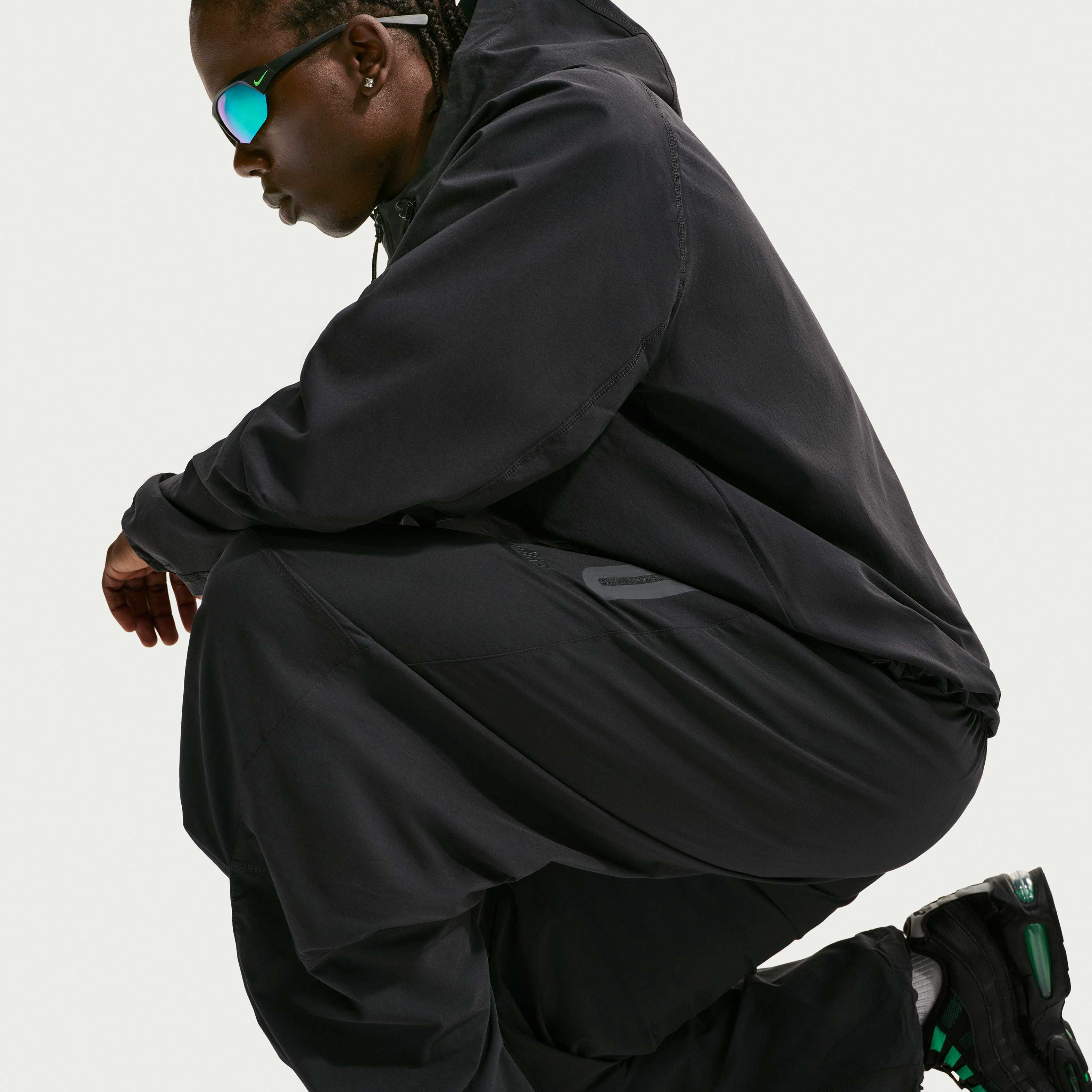 نايكي تك image number 3