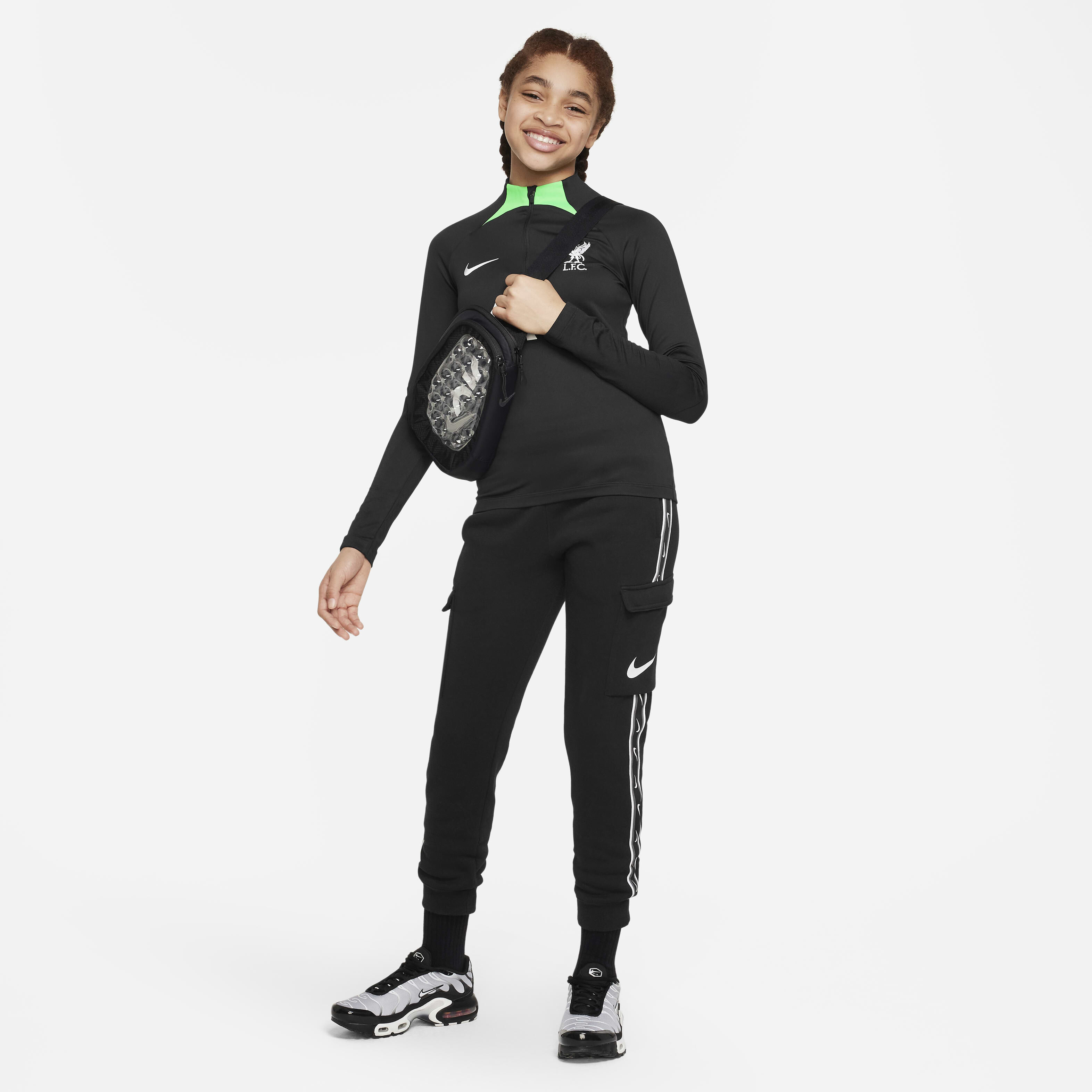 ليفربول F.C. سترايك image number 4