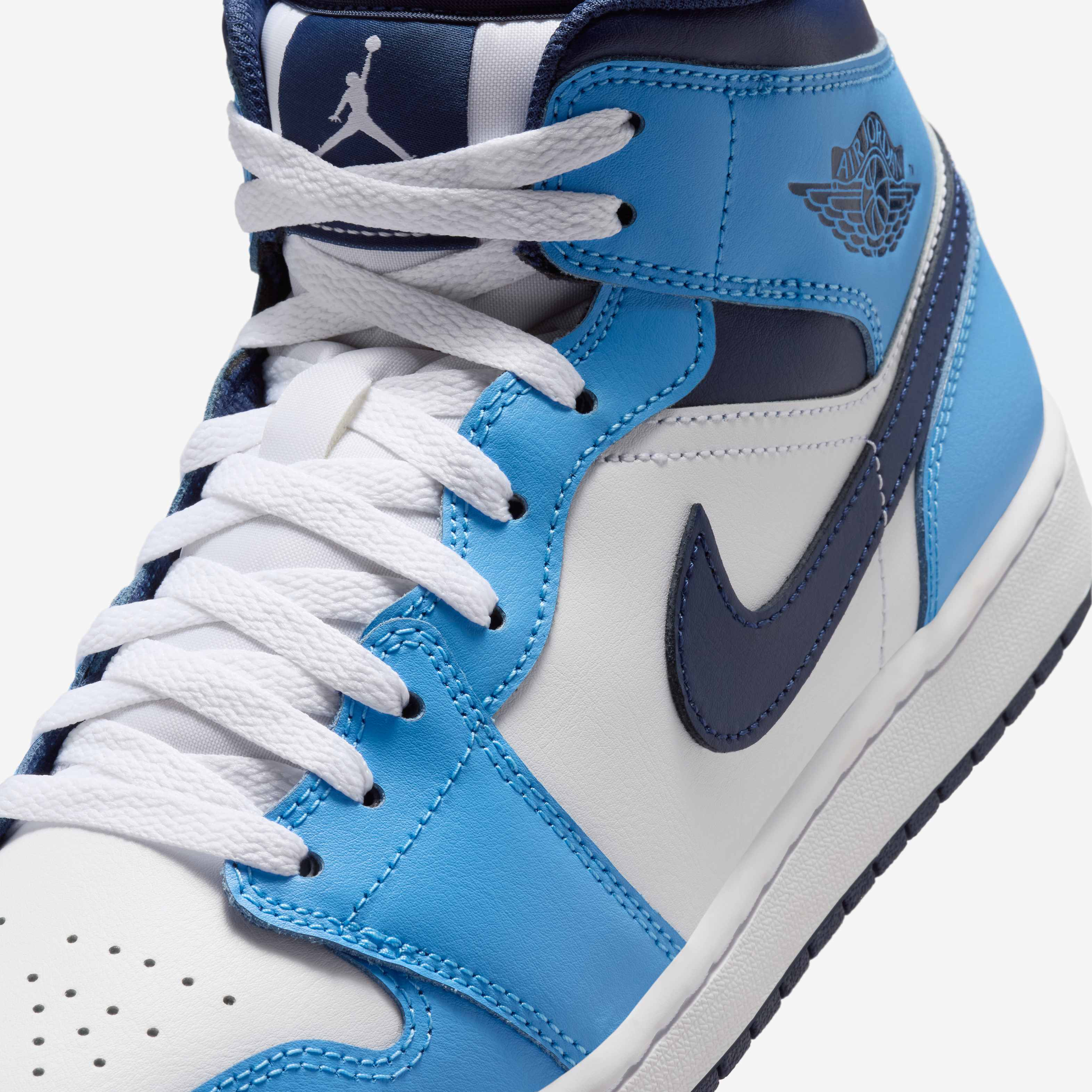 Air Jordan 1 Mid image number 6