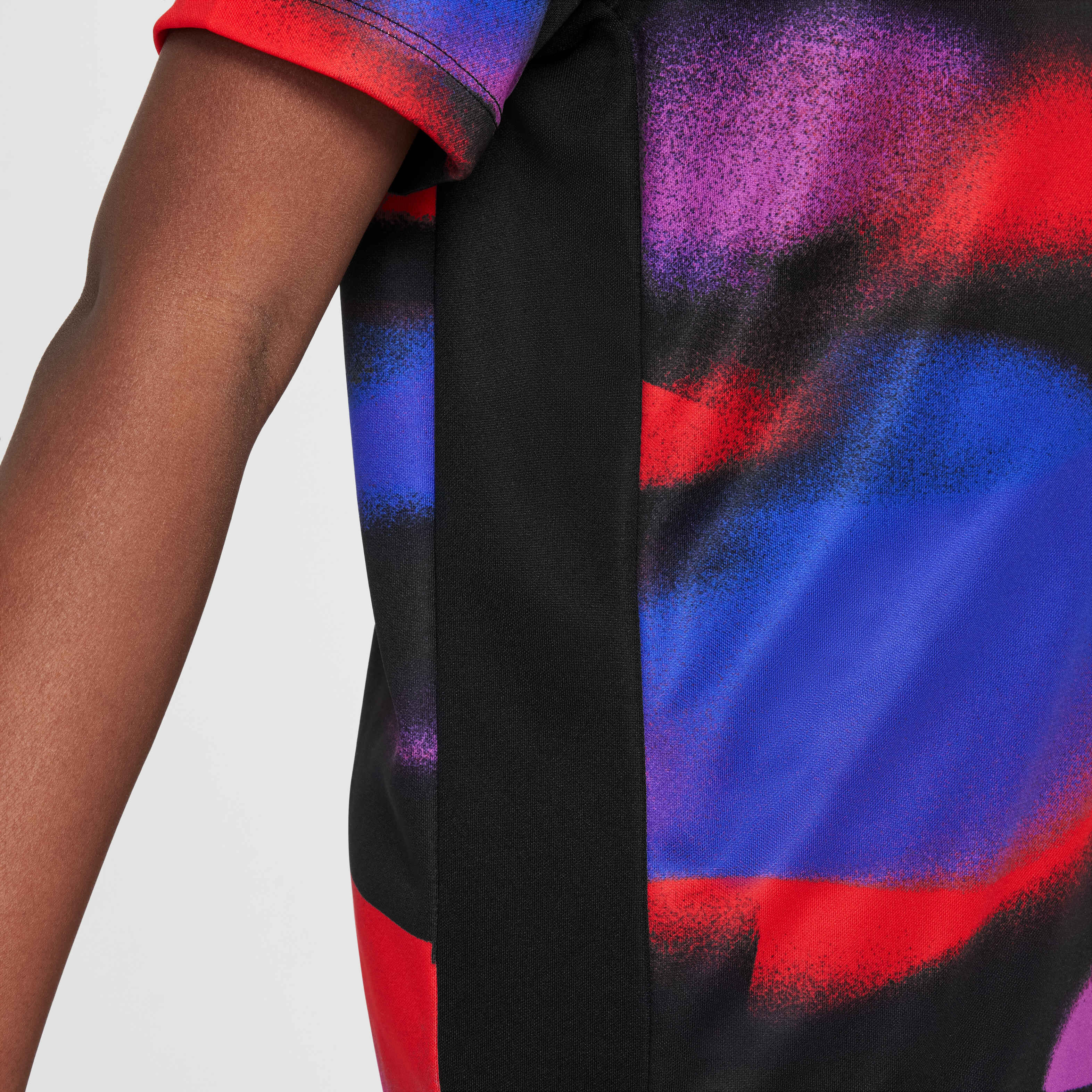 England Academy Pro image number 6