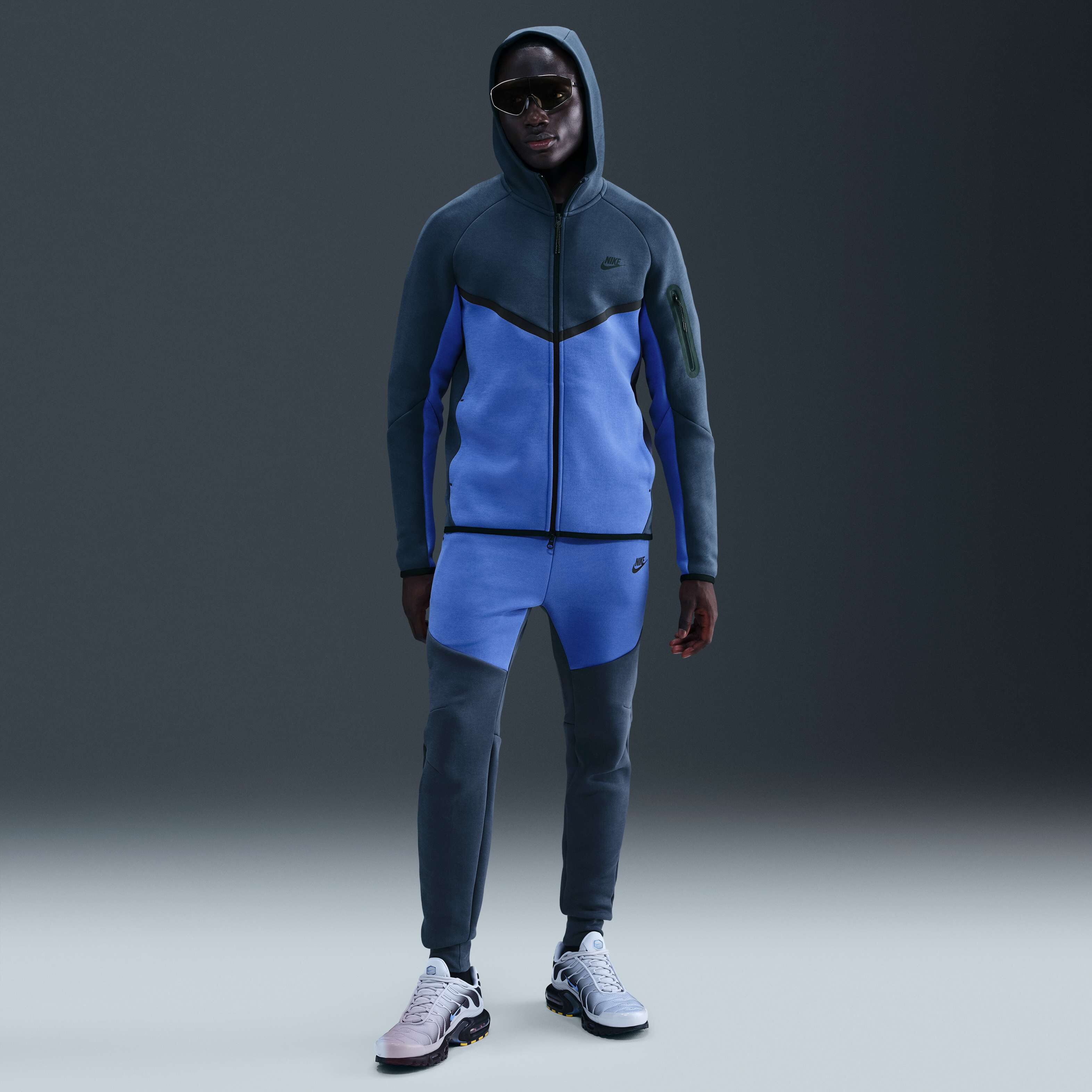 Nike Tech image number 3