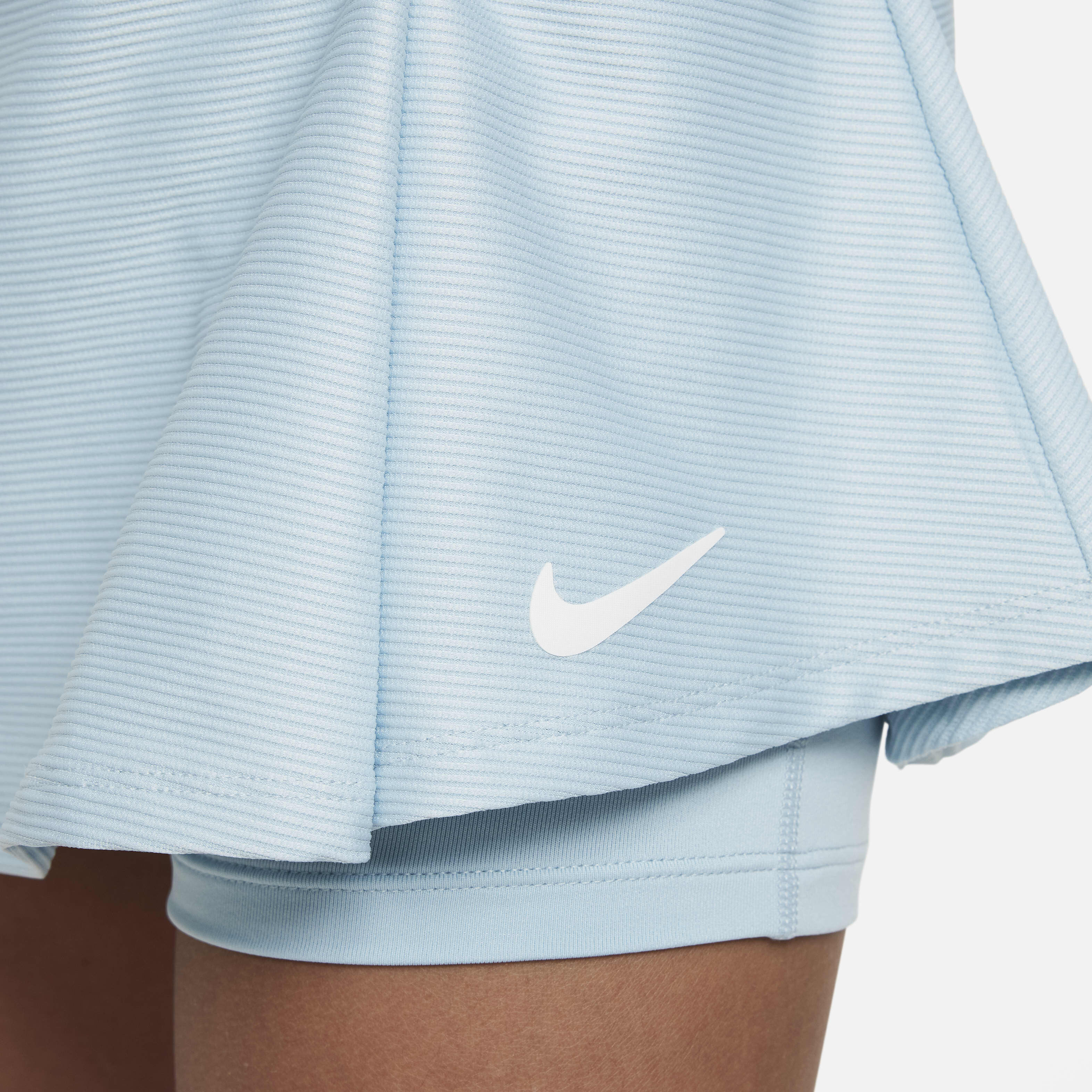 NikeCourt Dri-FIT Victory image number 3