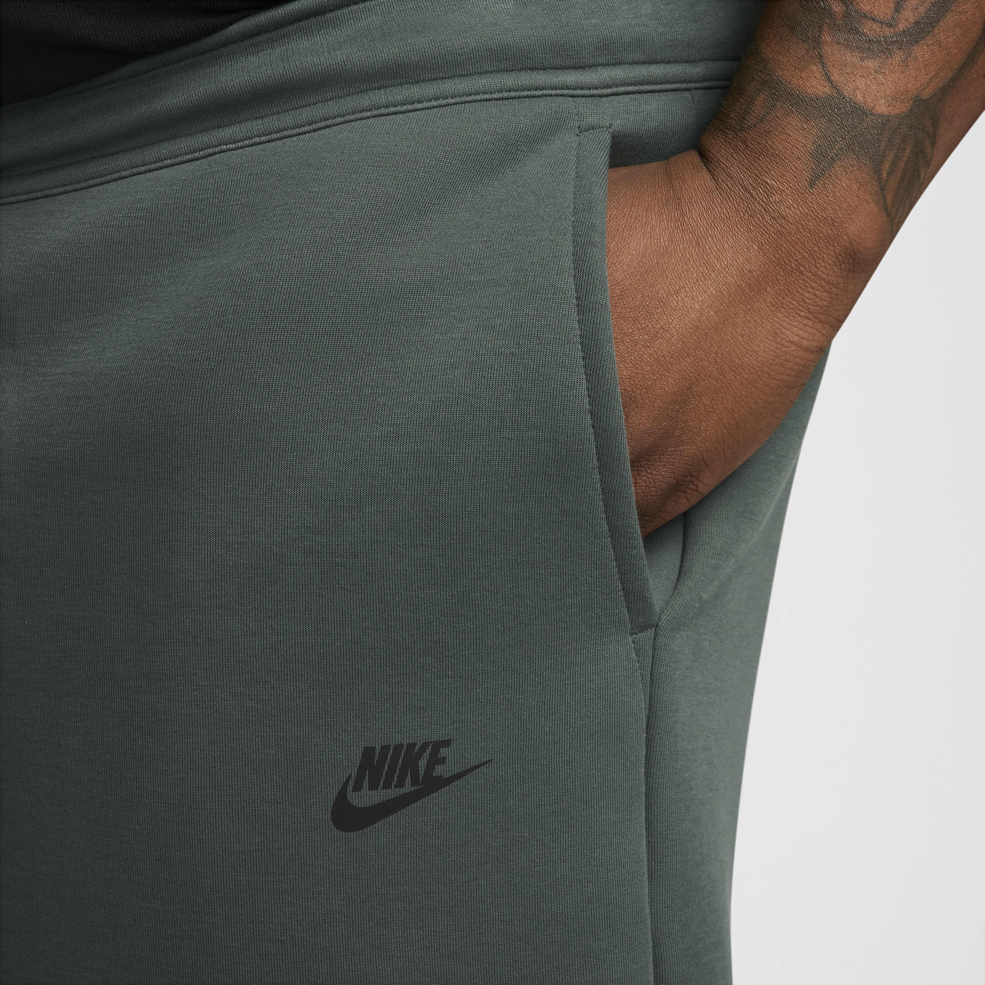 Nike Sportswear Tech Fleece image number 13