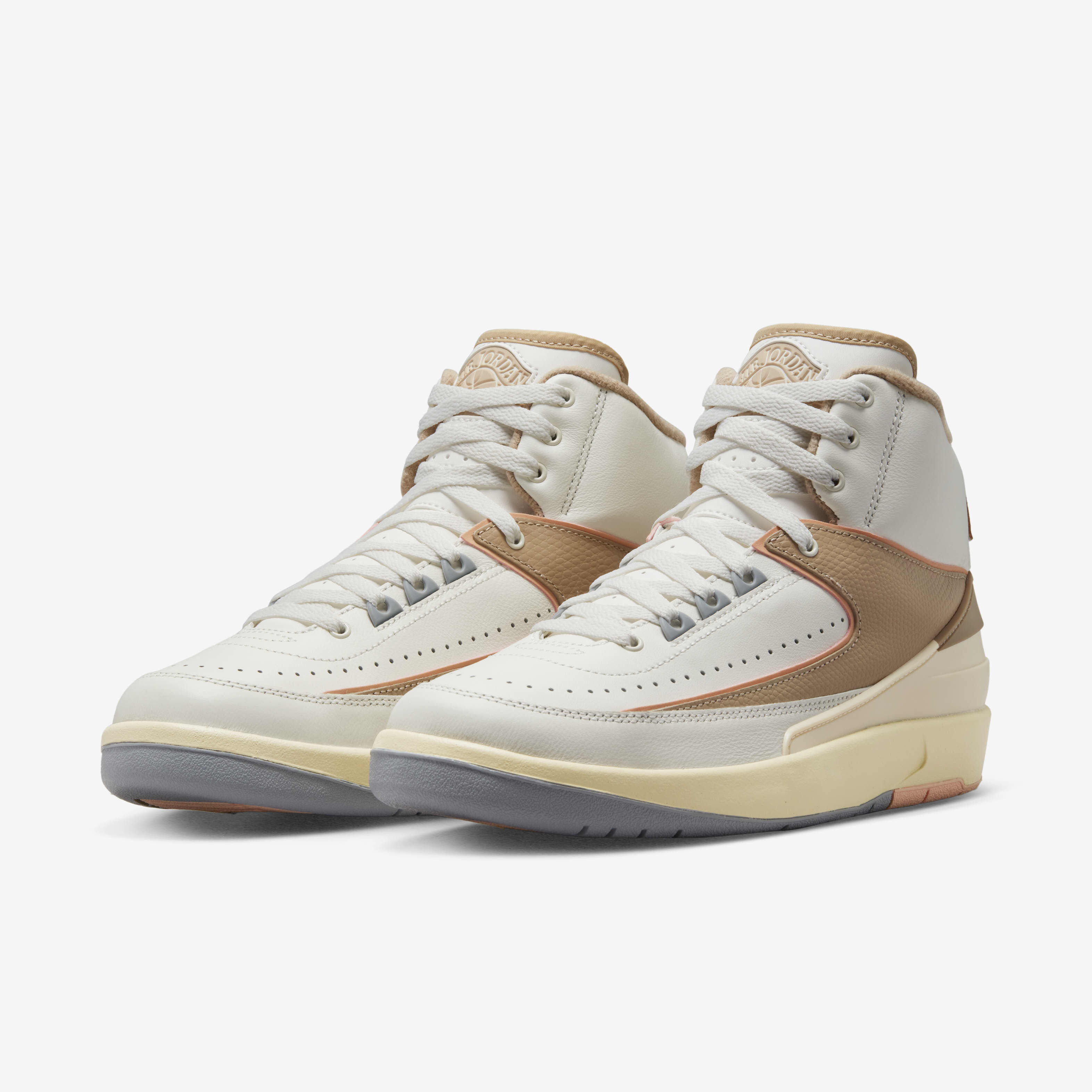 Air Jordan 2 Retro image number 4