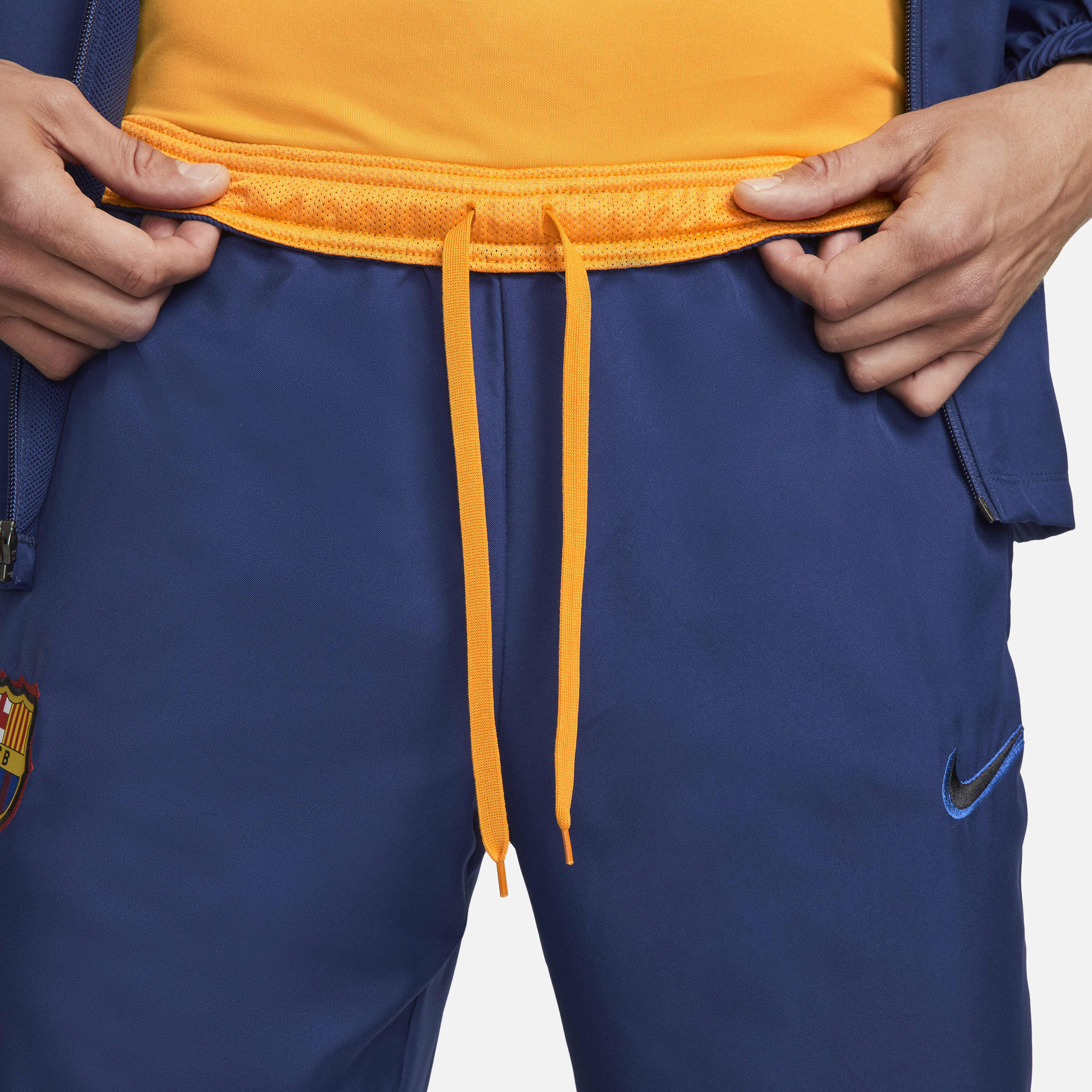 F.C. Barcelona Academy Pro image number 6