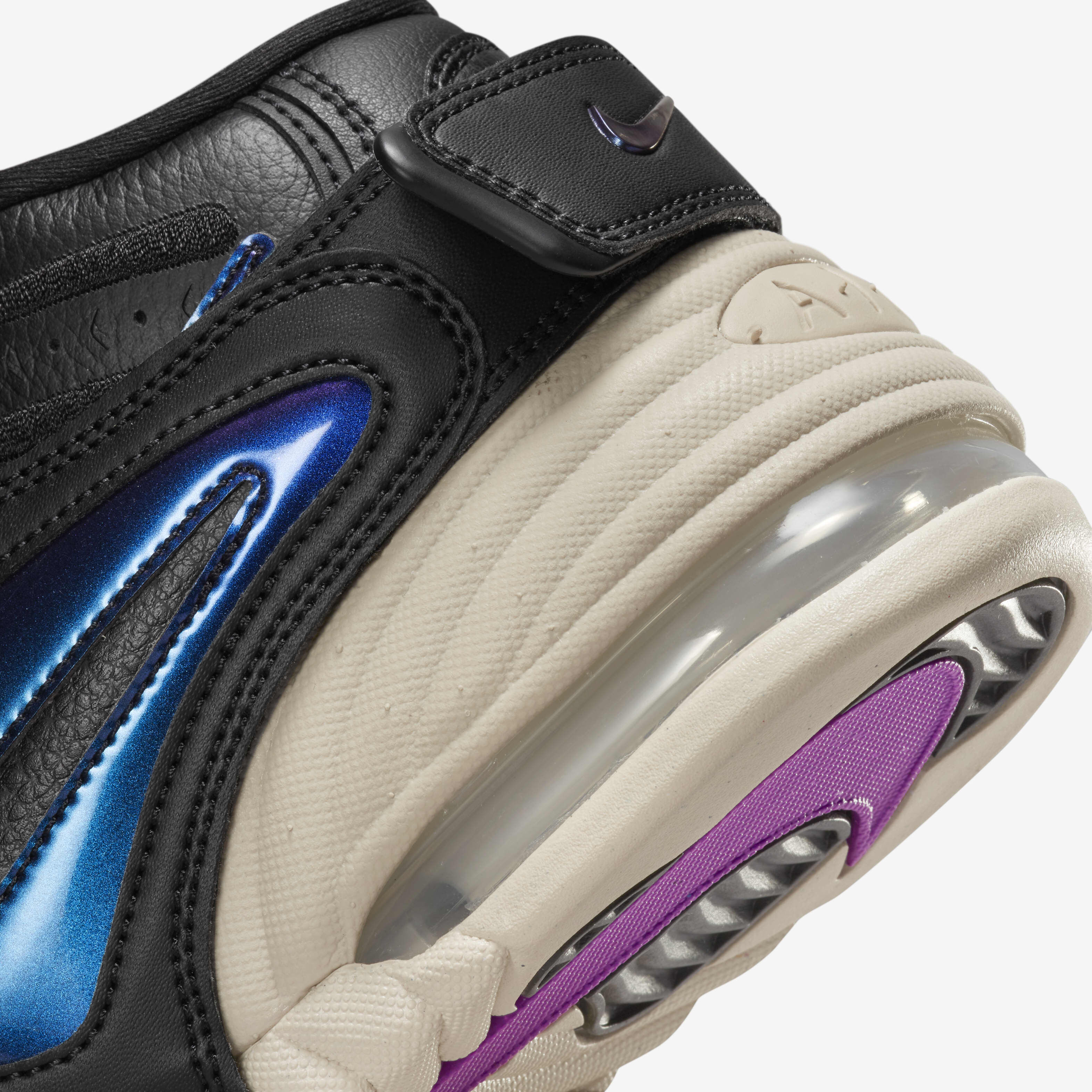 商品画像：Amazon.com | Nike Air Adjust Force 2023 Womens Shoes Size 4